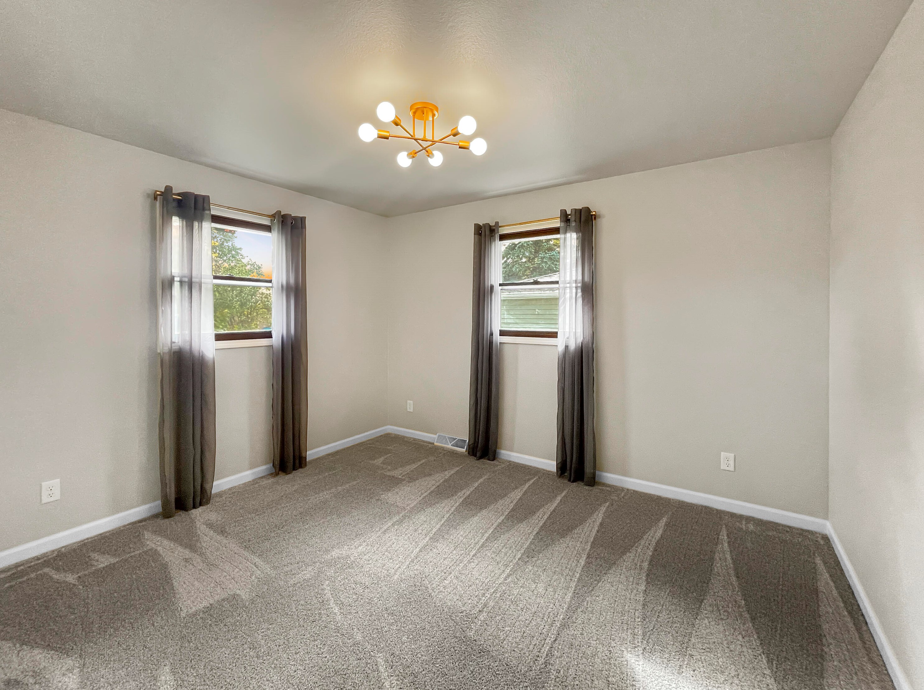 2101 28th St, Sheboygan WI  53081-1912 exterior
