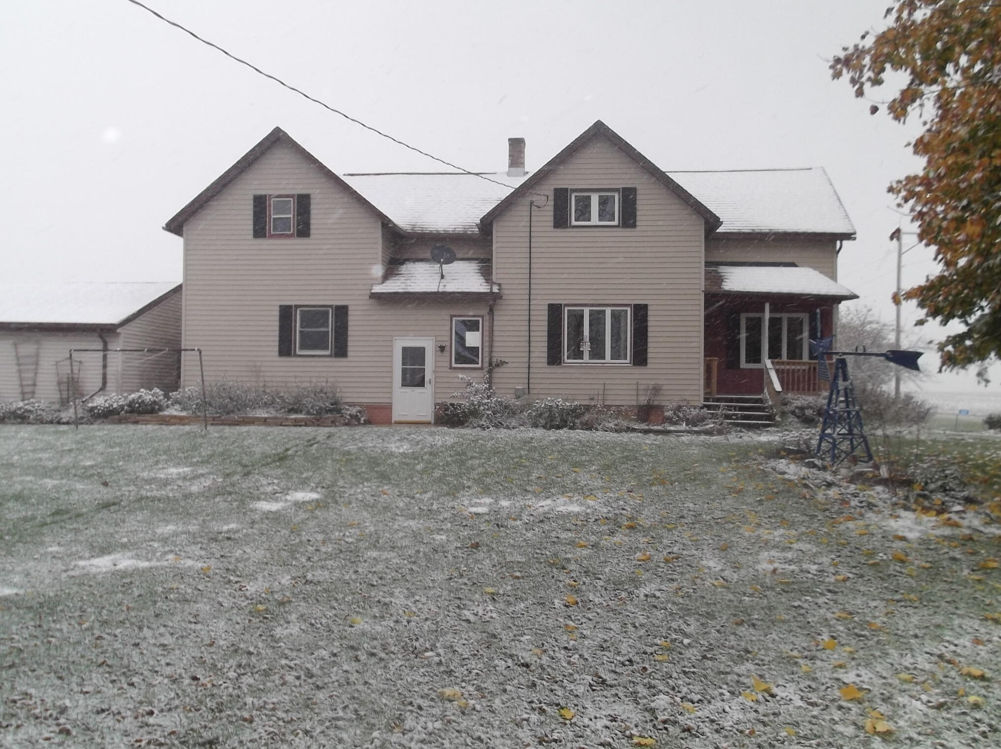 2408 Cottonwood Rd, Brillion, WI 54110