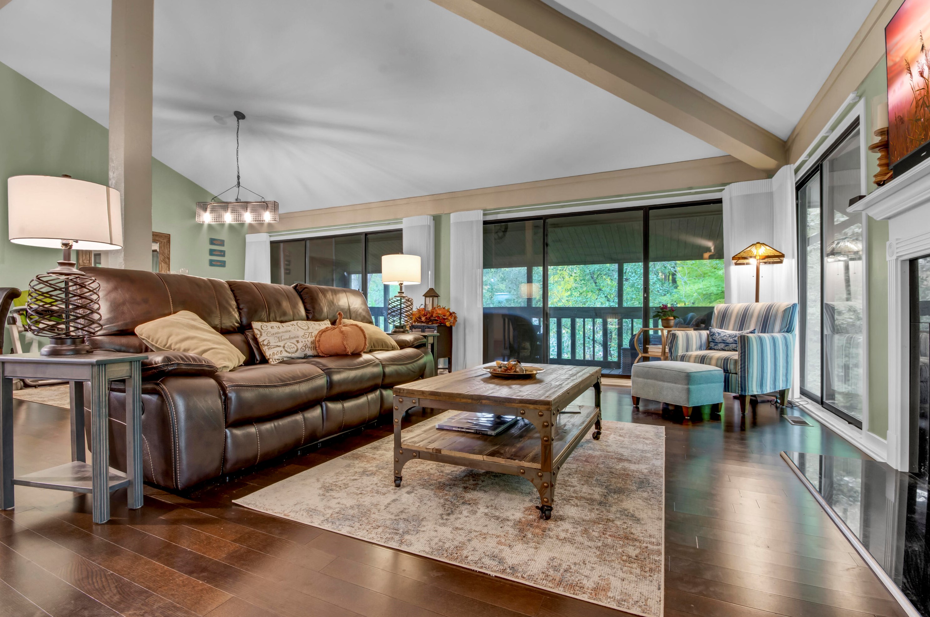 519 Bristol Oak Ct #b, Fontana, WI 53125