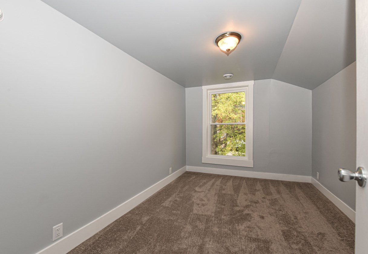 1232 Barnes St, Delavan WI  53115-1304 exterior