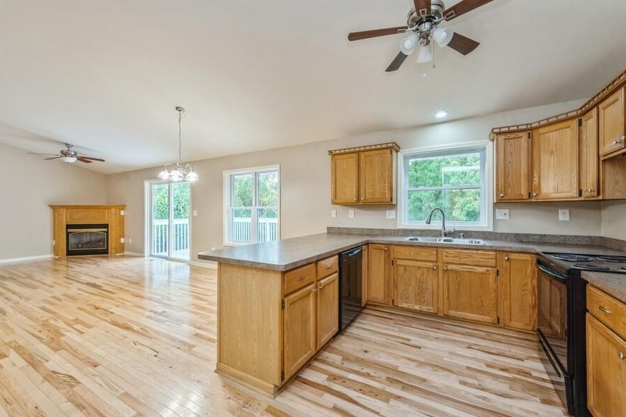 611 Holland Ave, Delavan, WI 53115