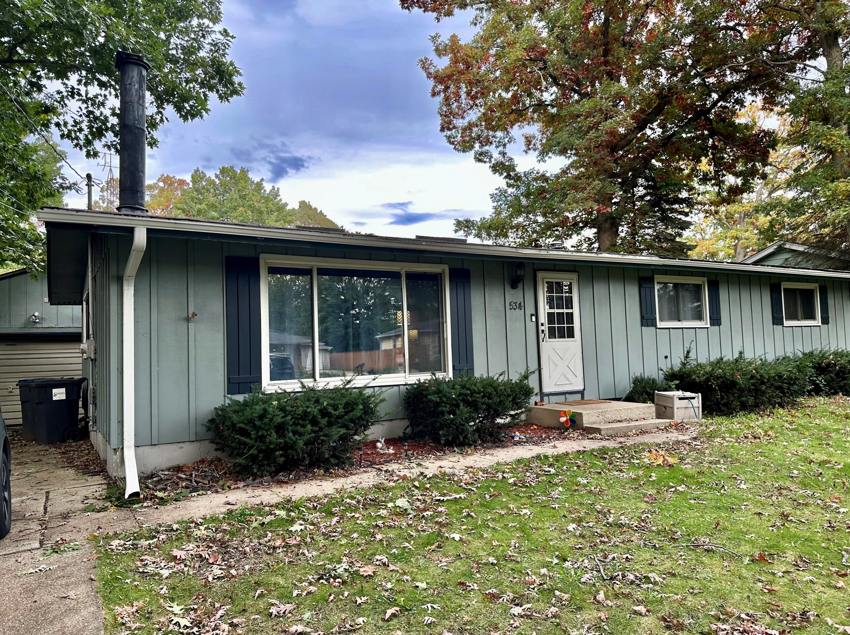 534 11th Pl, Kenosha, WI 53140