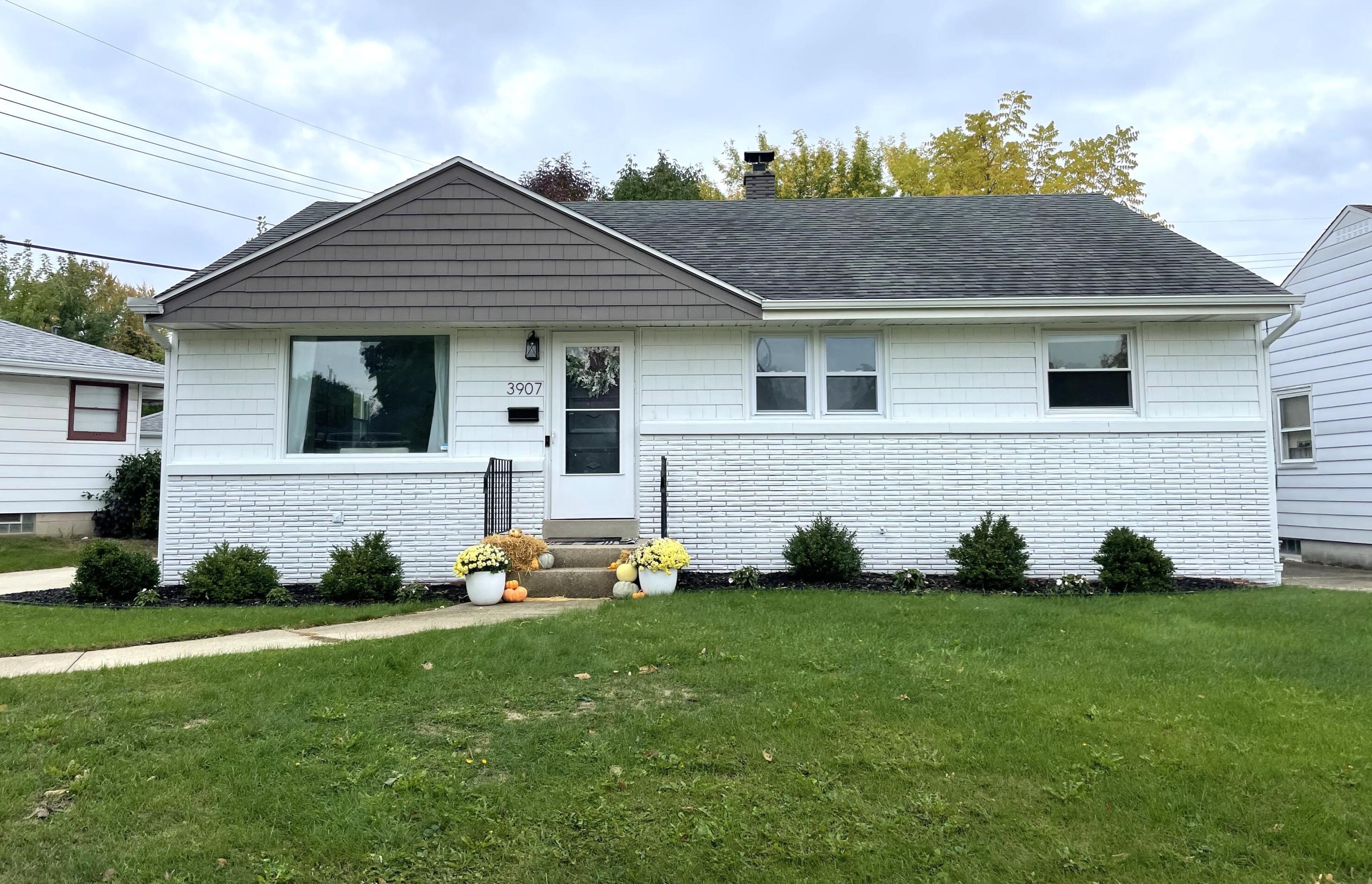 3907 N 94th St, Milwaukee, WI 53222