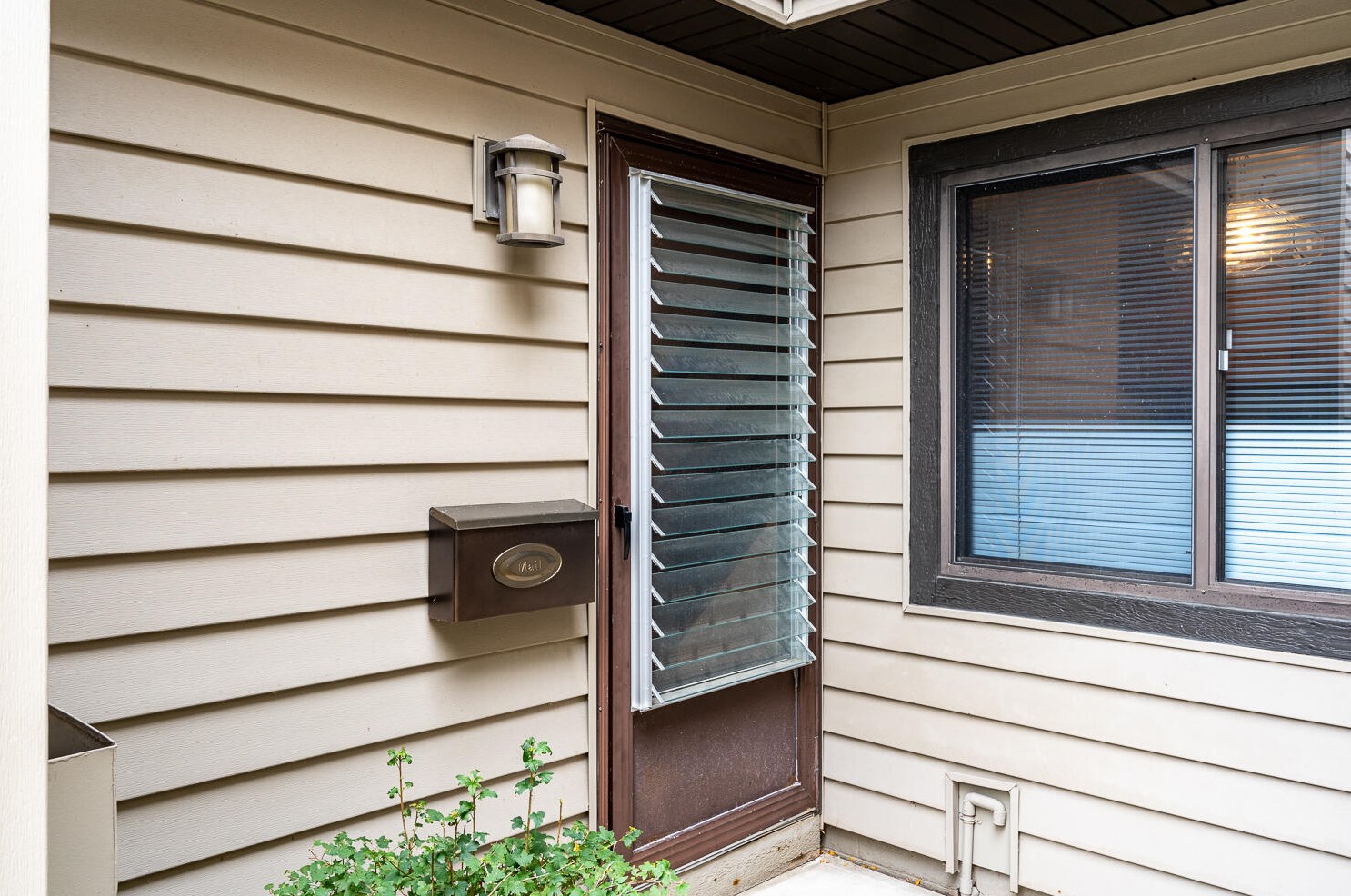 9063 70, Milwaukee WI 53223-2113 exterior