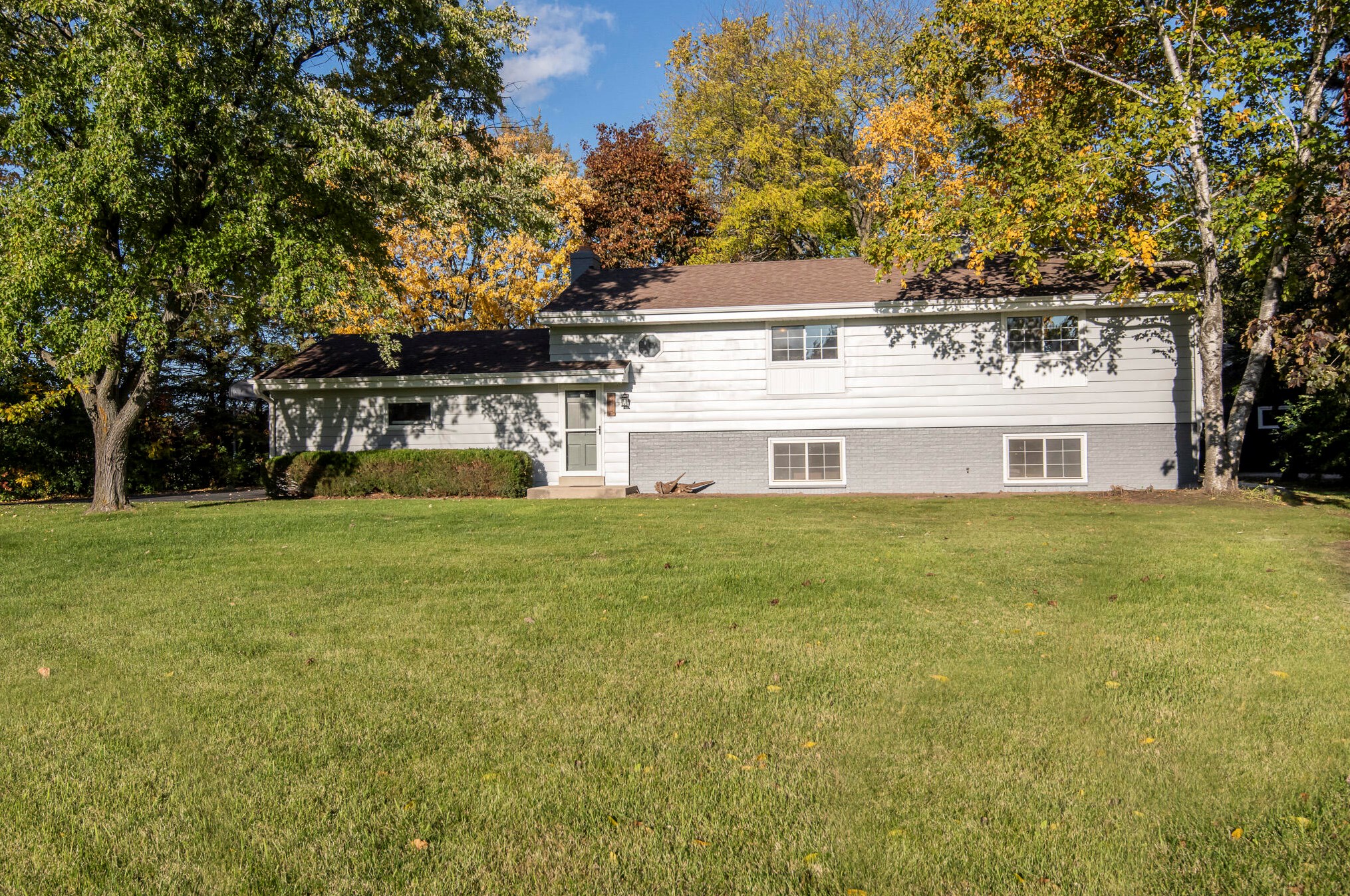 3590 S Glen Park Rd, Waukesha, WI 53151