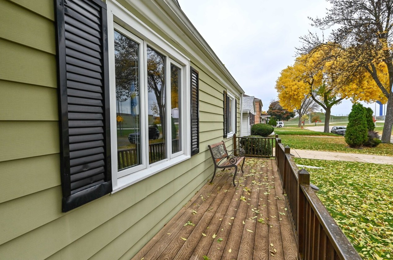 613 N 97th St, Milwaukee, WI 53226