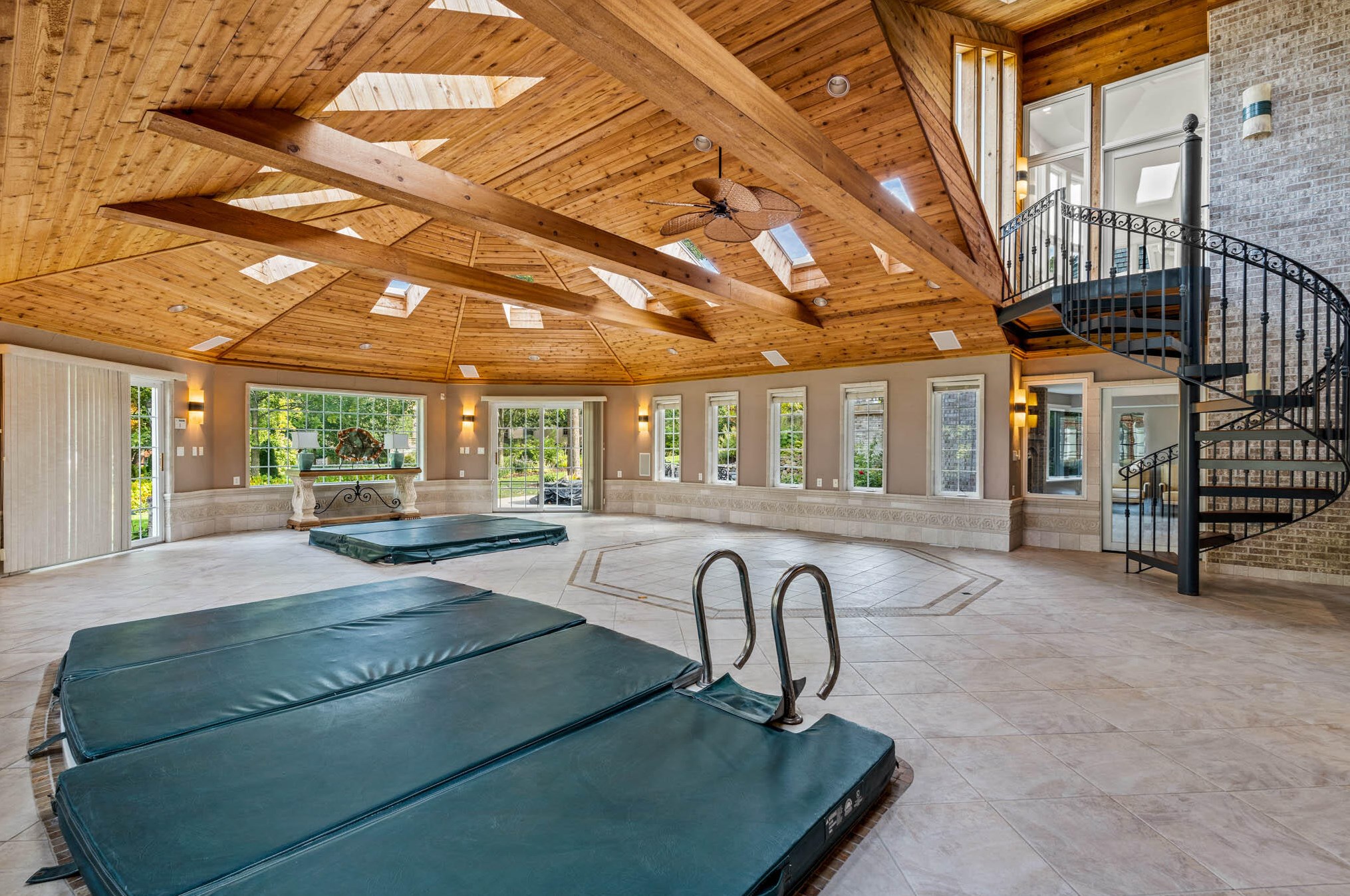 20910 Bradford Ln, Brookfield WI  53045-1709 exterior