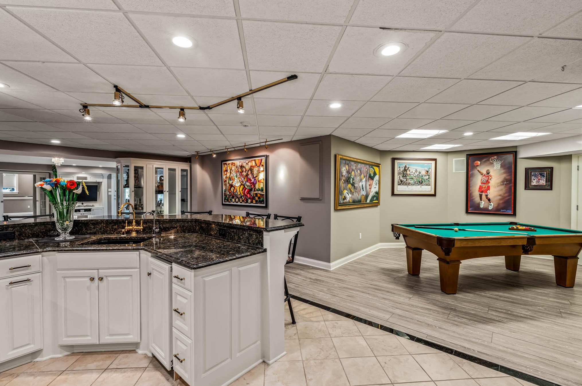 20910 Bradford Ln, Brookfield WI  53045-1709 exterior