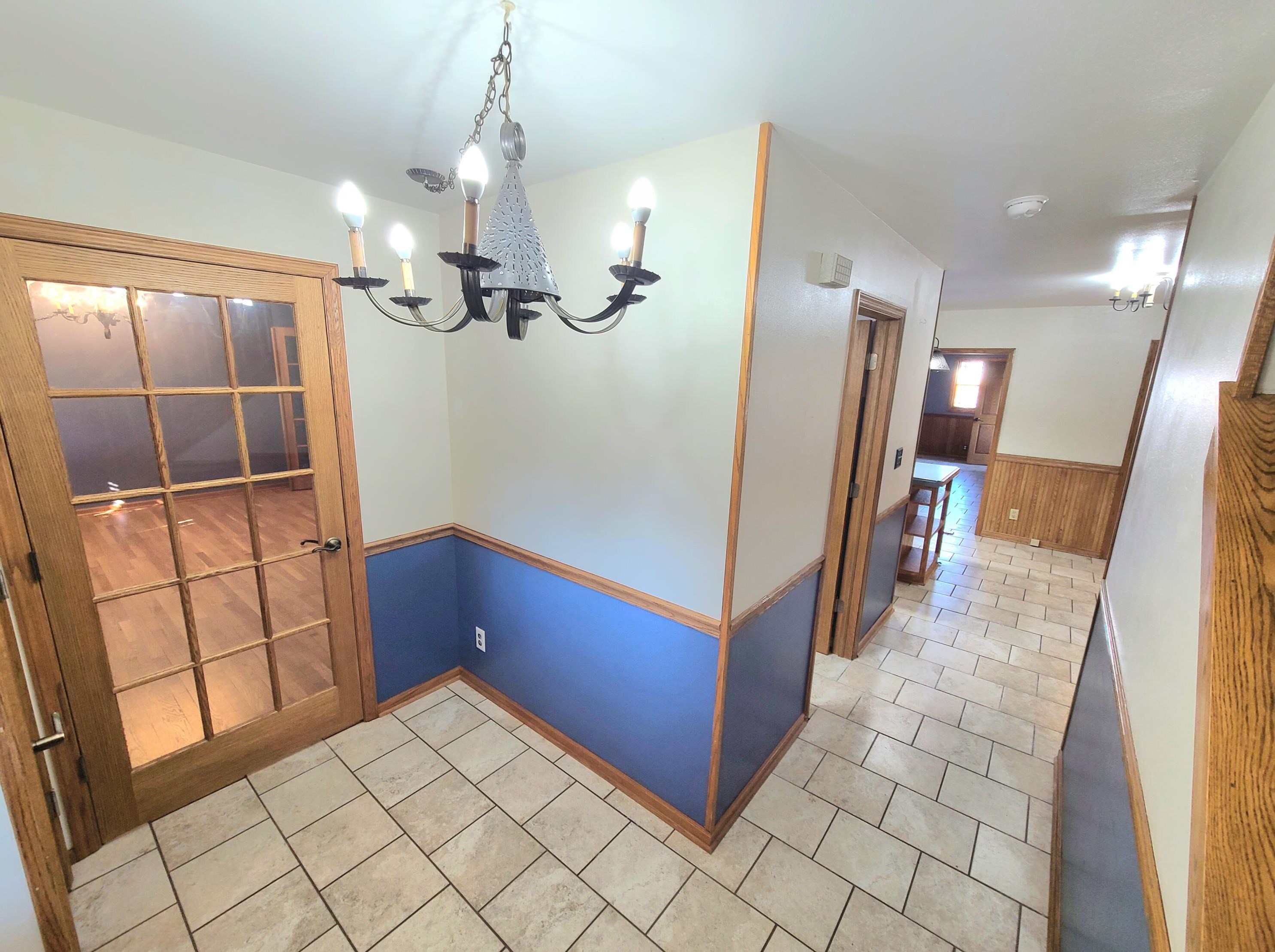 1606 Palamino Dr, Racine, WI 53402-2067