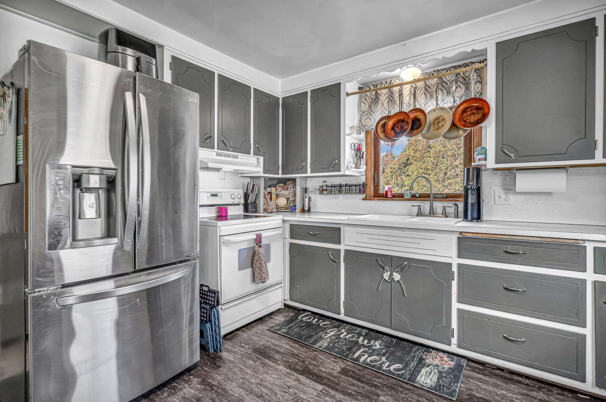 2212 Cooper Ave, Sheboygan, WI 53083-4533