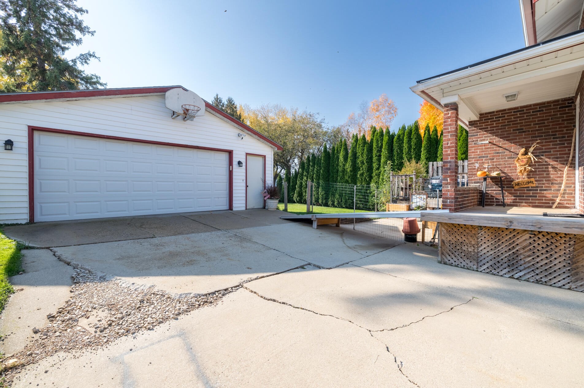 14 Valley St, Mayville WI  53050-2220 exterior