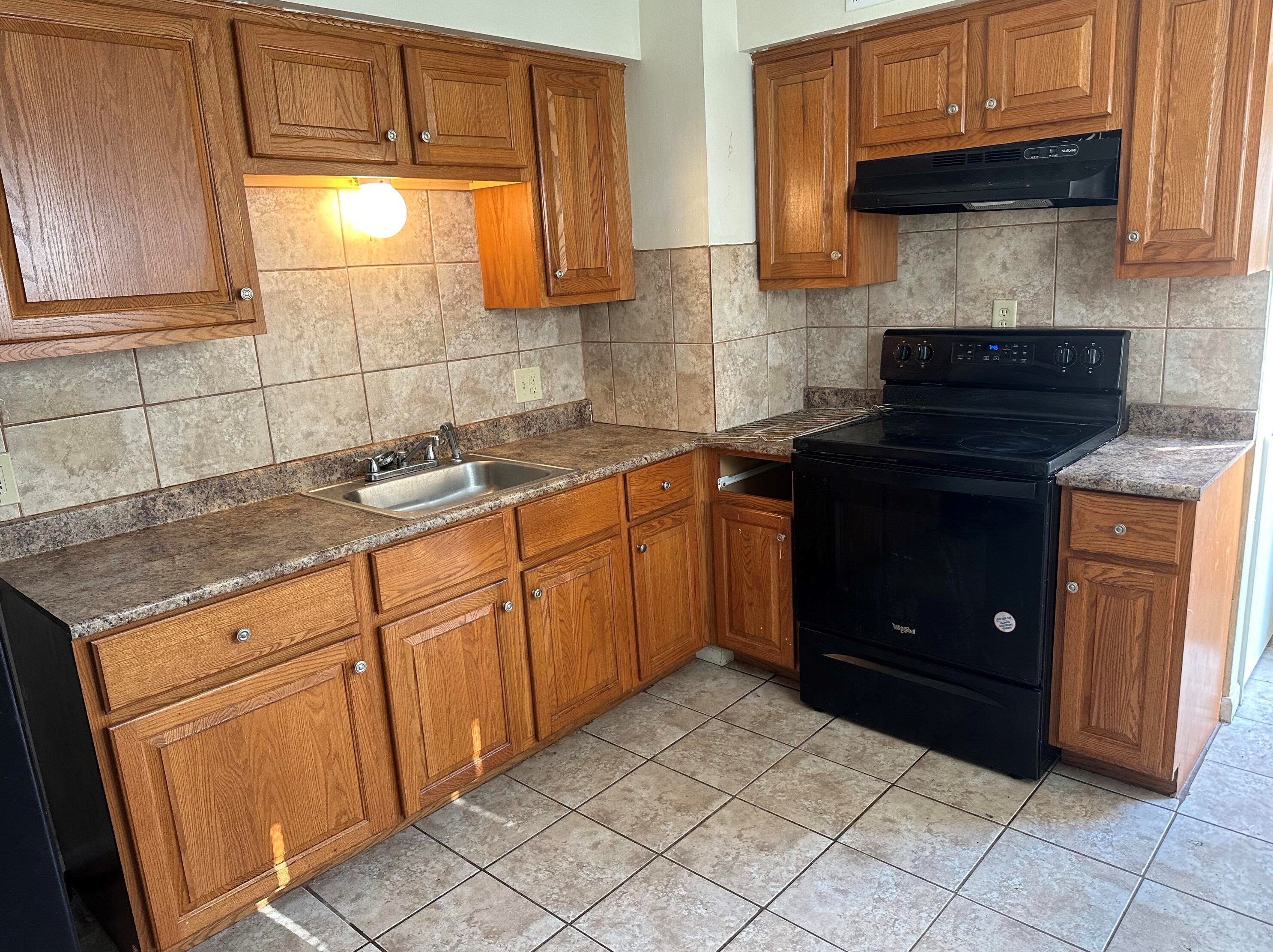 4661 N 19th St., Milwaukee, WI 53209