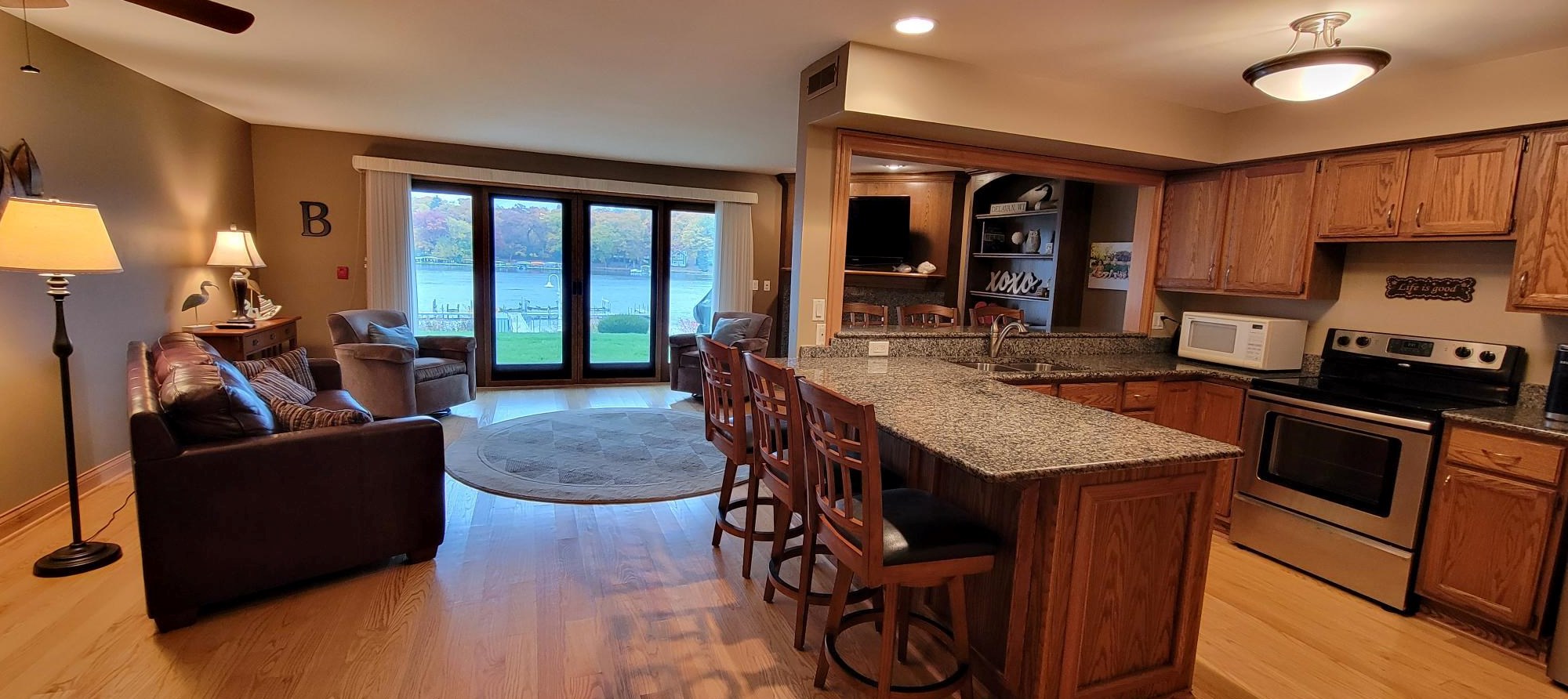 1451 Delavan Club Dr, Delavan, WI 53115-3964