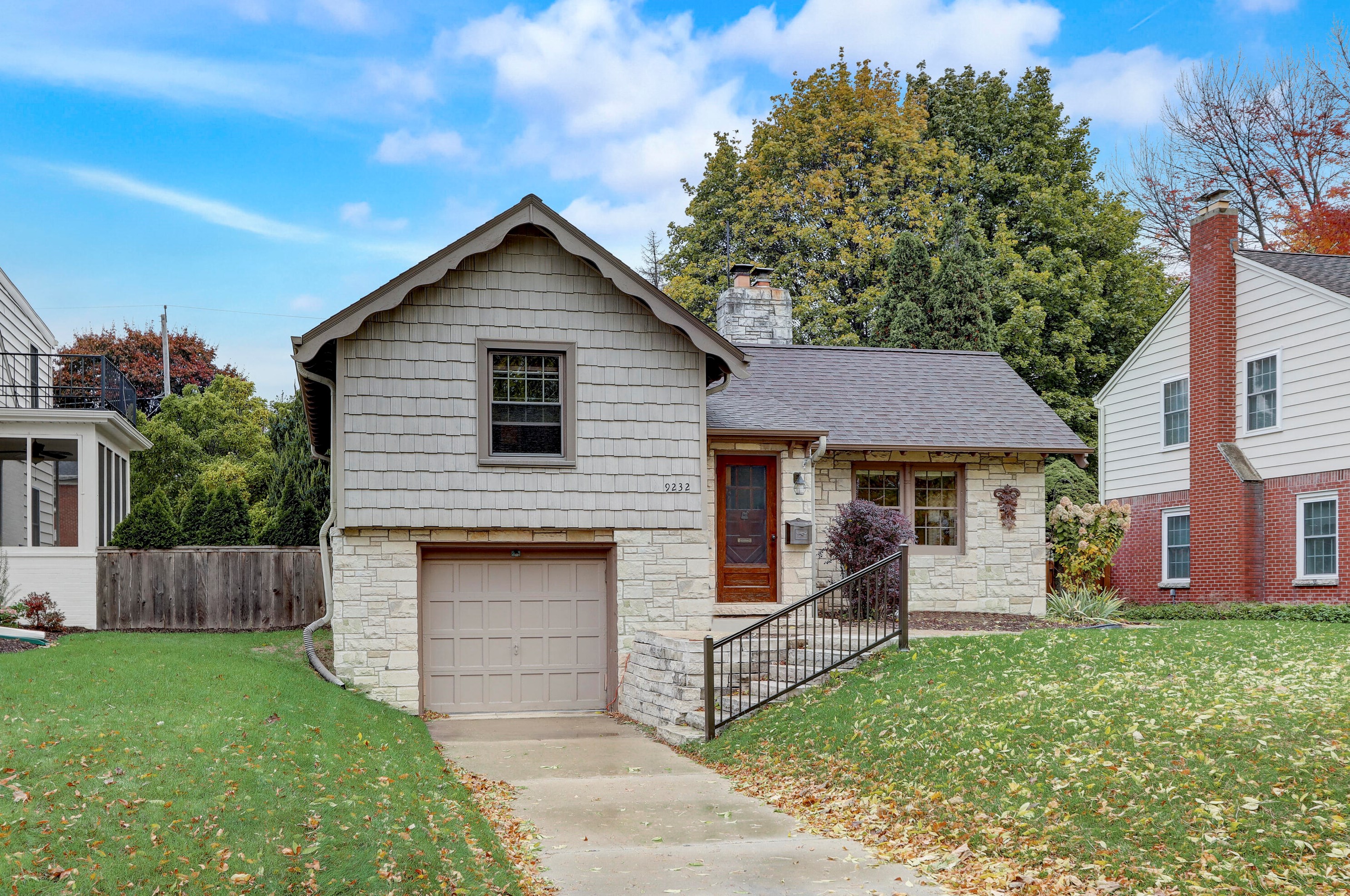 9232 Jackson Park Blvd, Milwaukee WI 53226-2614 exterior