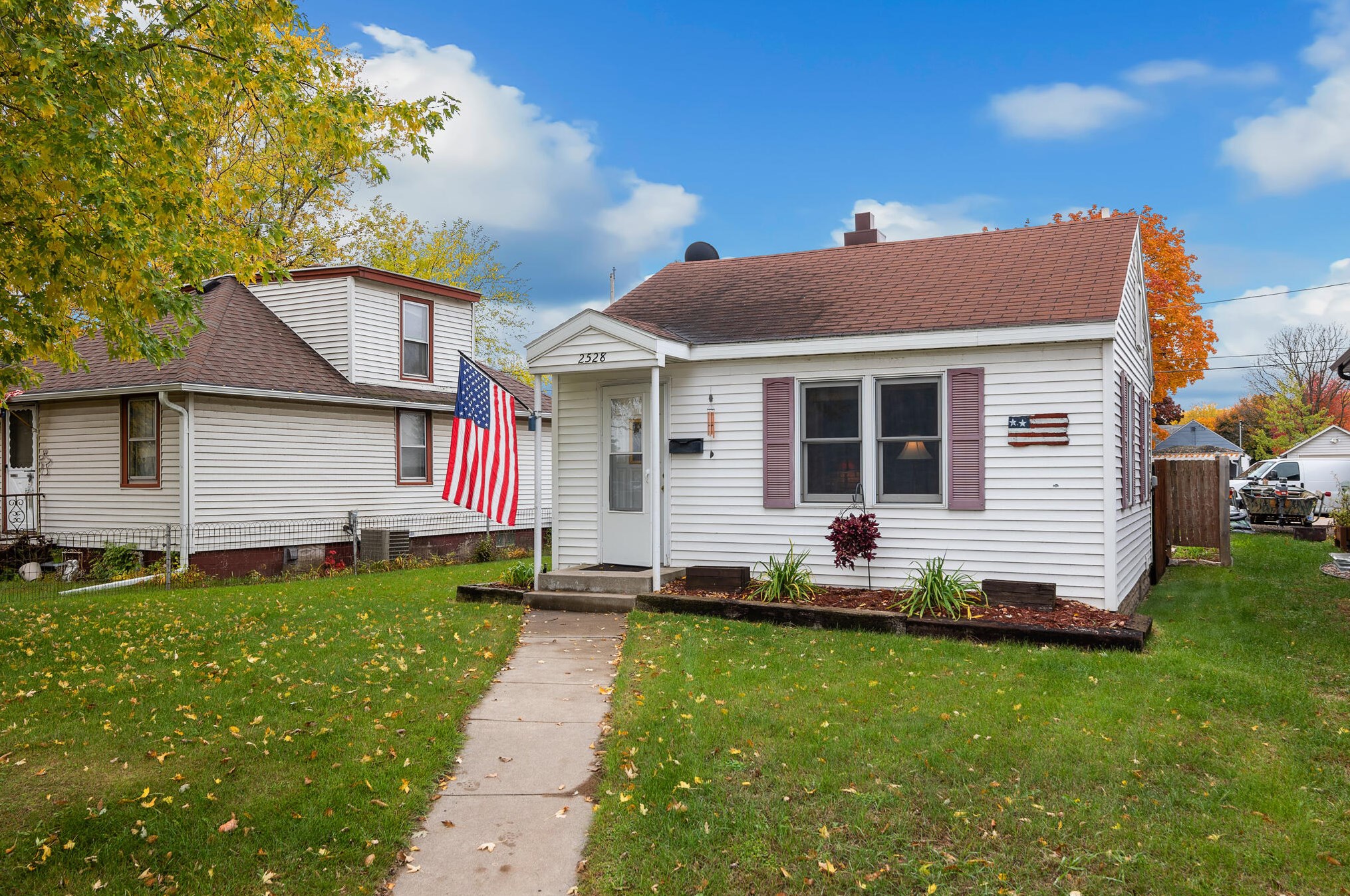 2528 East Ave, La Crosse, WI 54601