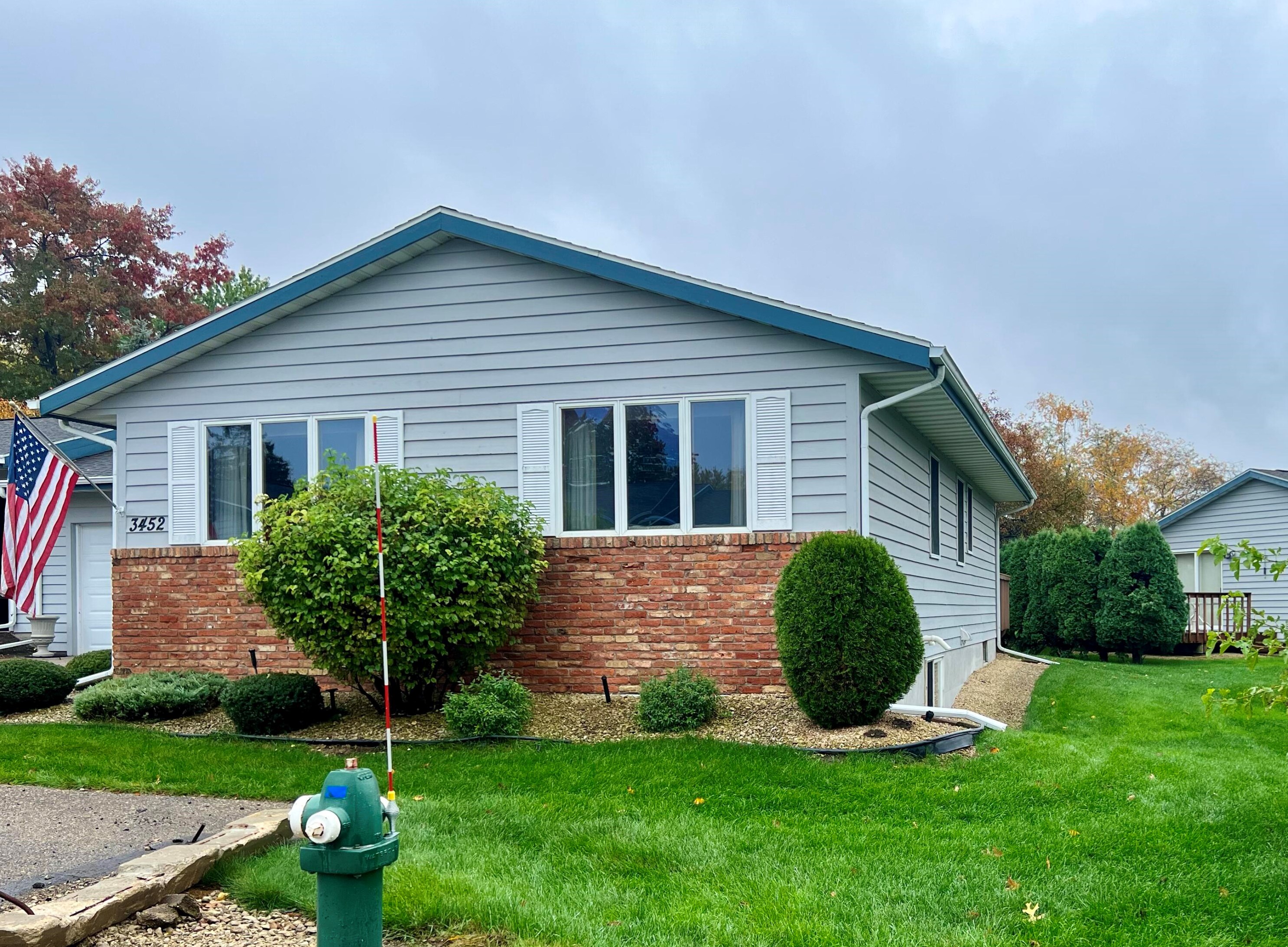 3452 Linbridge Ct, La Crosse, WI 54601