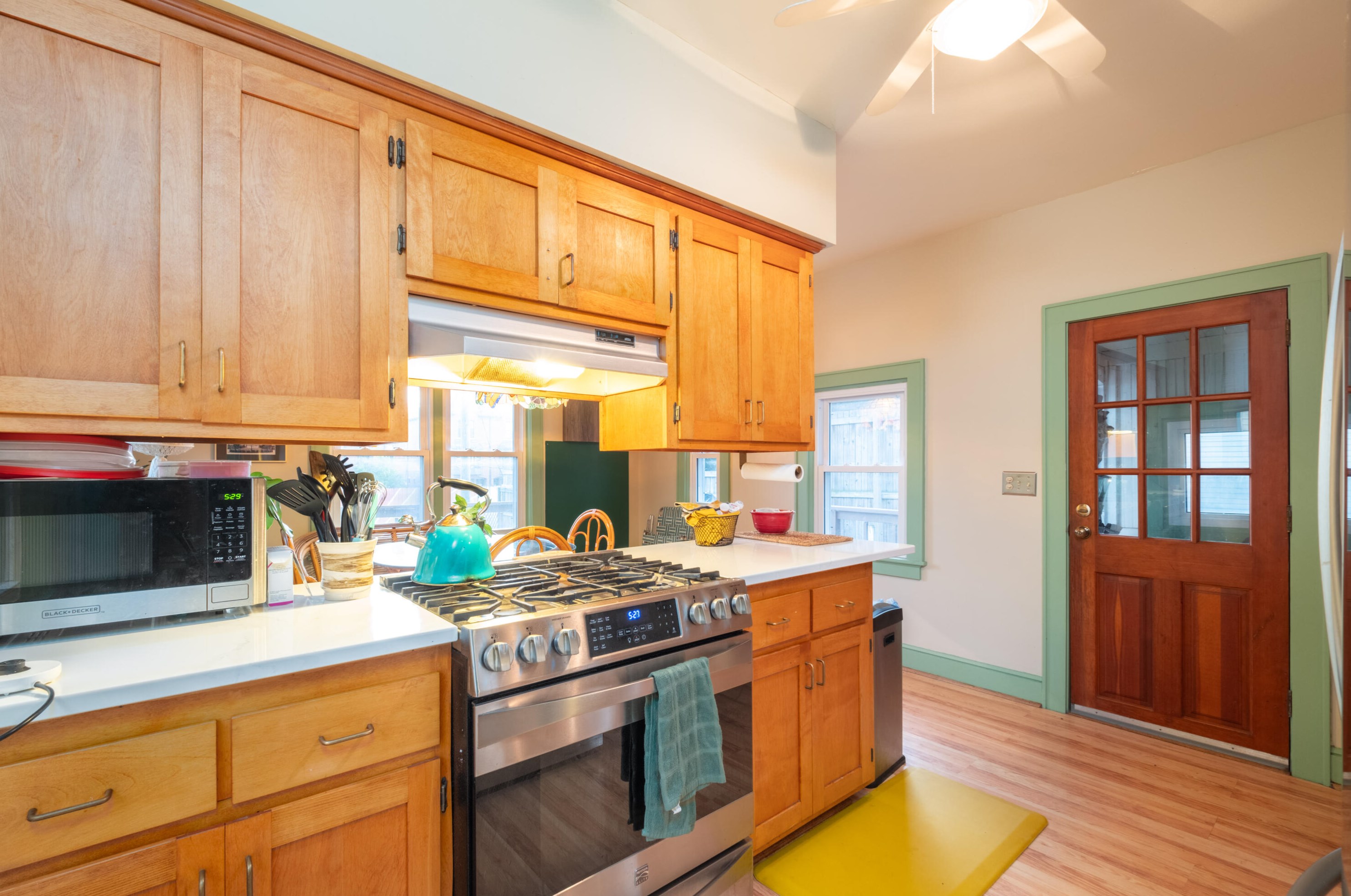 929 E Hamilton St, Milwaukee, WI 53202