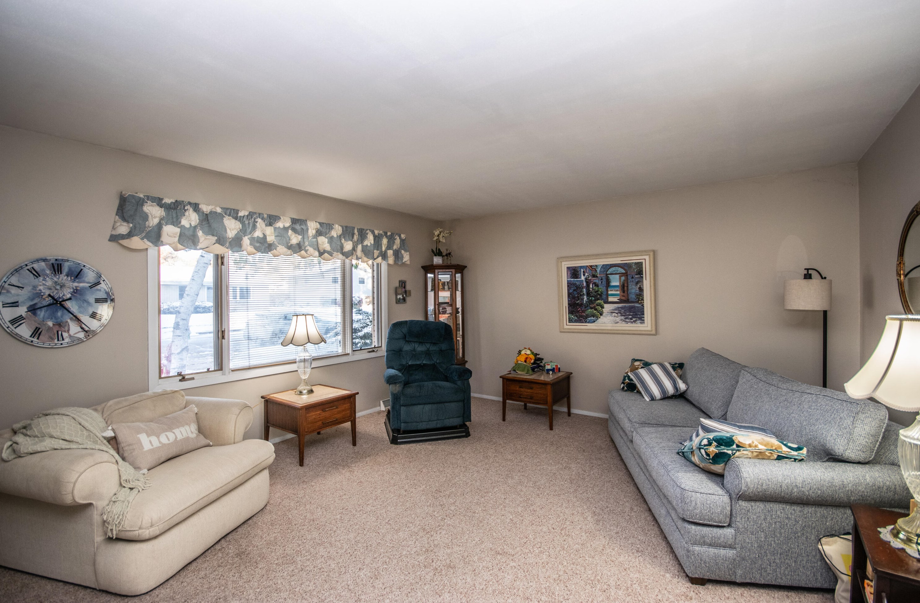 803 Sandy Acre Dr, West Bend, WI 53090