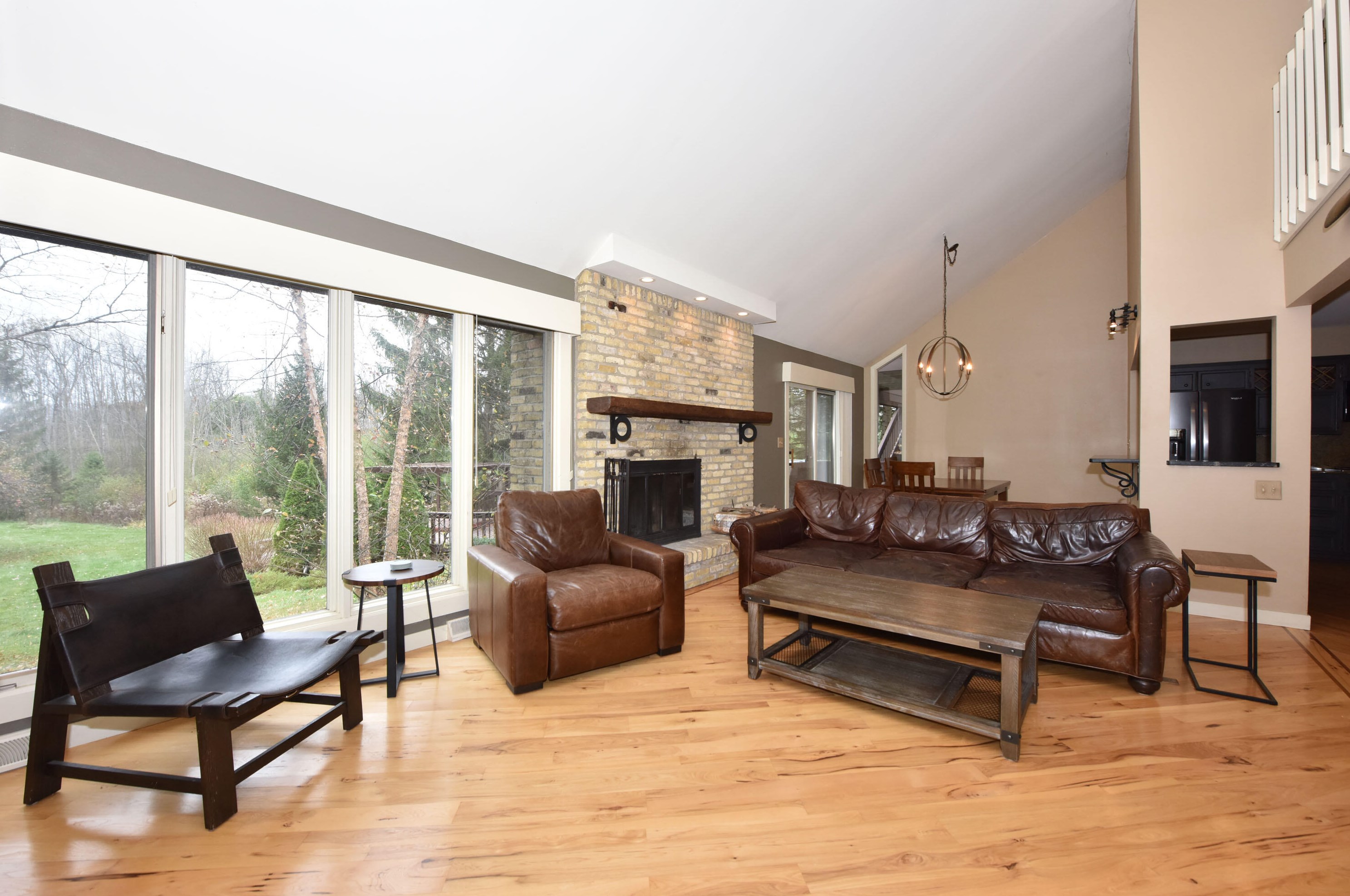 10057 Flagstone Dr, Cedarburg WI  53012-8822 exterior