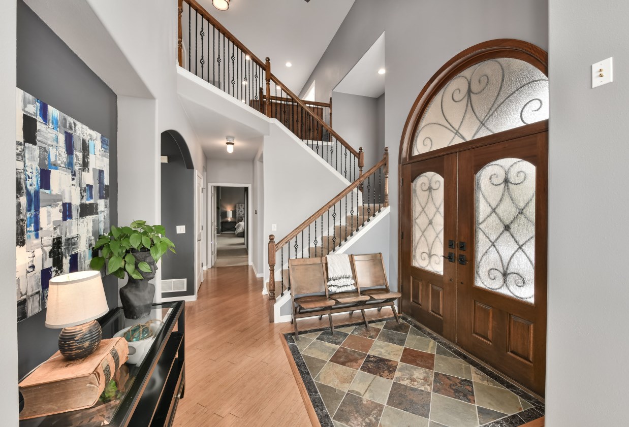 4720 S Fairview Dr, Waukesha, WI 53146