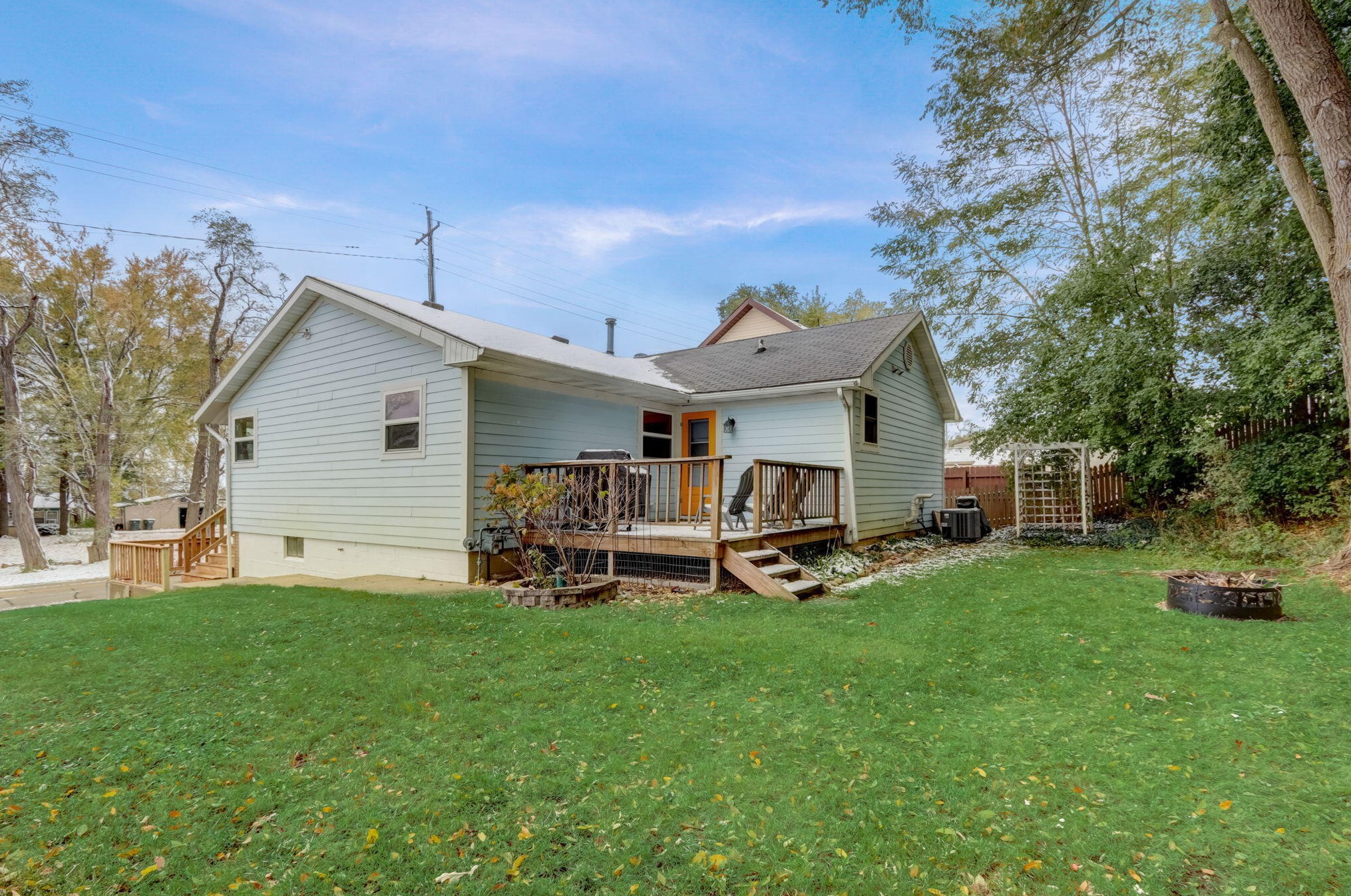 130 W Main St, Twin Lakes, WI 53181