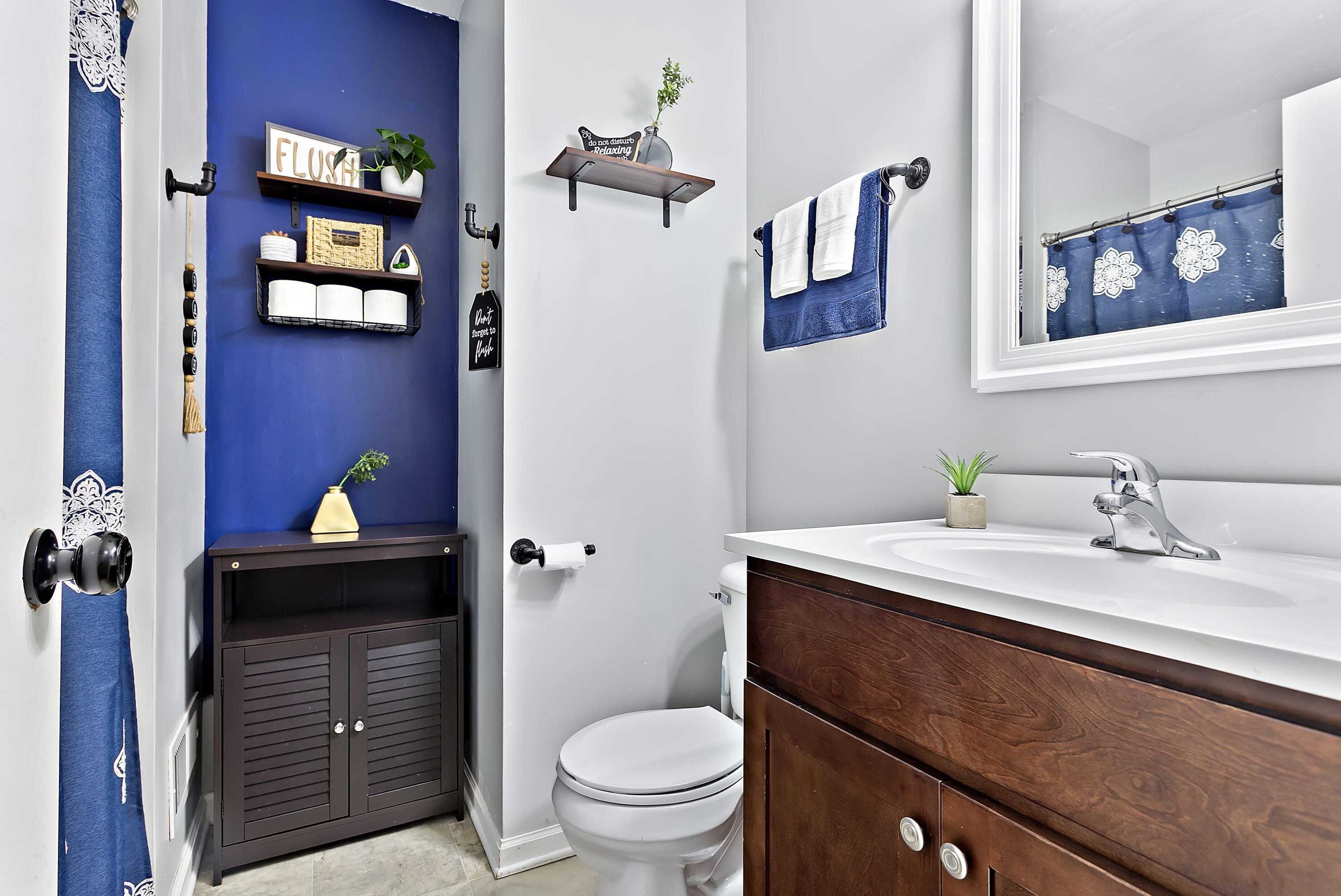 2215 Georgia Ave, Racine WI  53404-1911 exterior