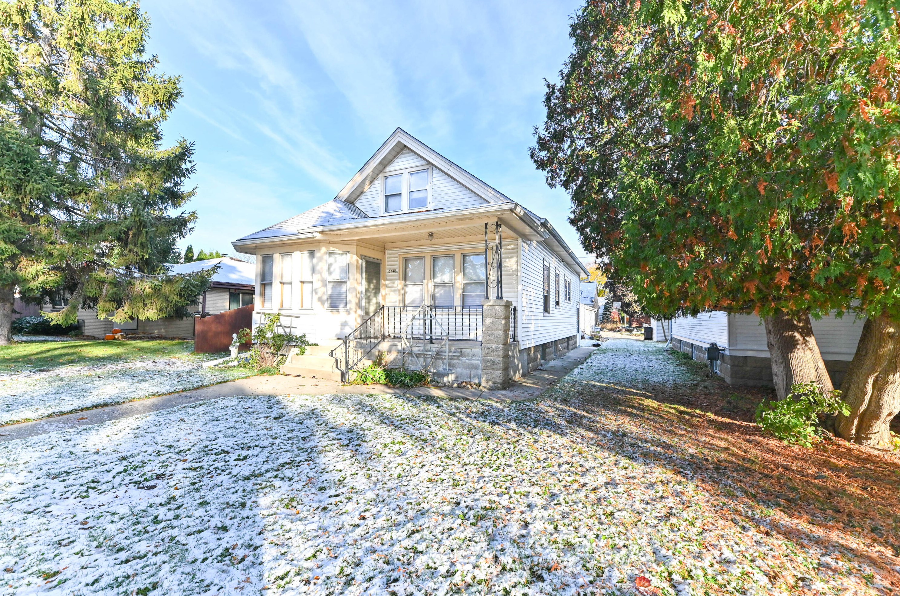 3940 E Cudahy Ave, Cudahy, WI 53110