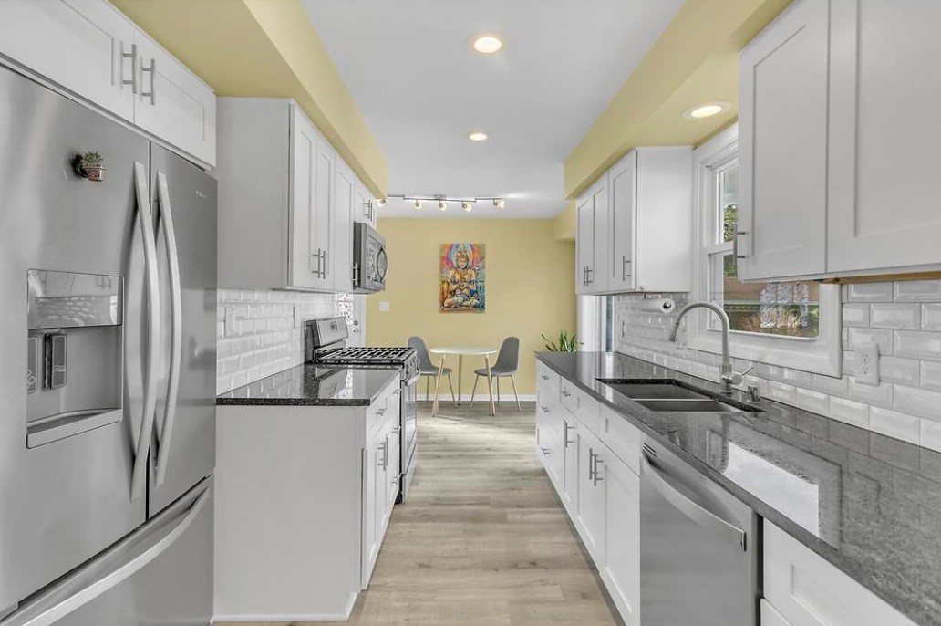 815 S 121st St, Milwaukee, WI 53214