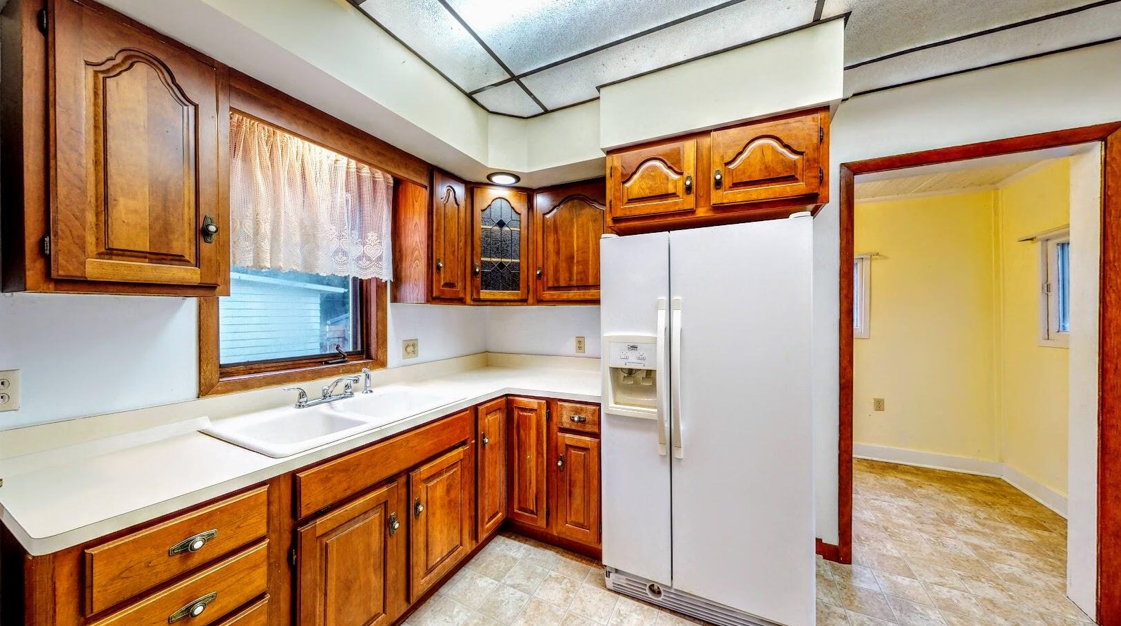 437 Mccomb St, Fort Atkinson, WI 53538-2343