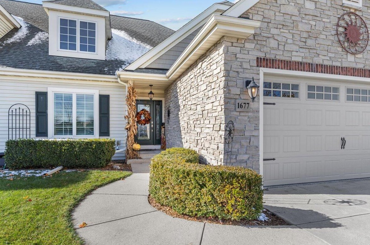 1677 Edgewood Rd, Kewaskum, WI 53040