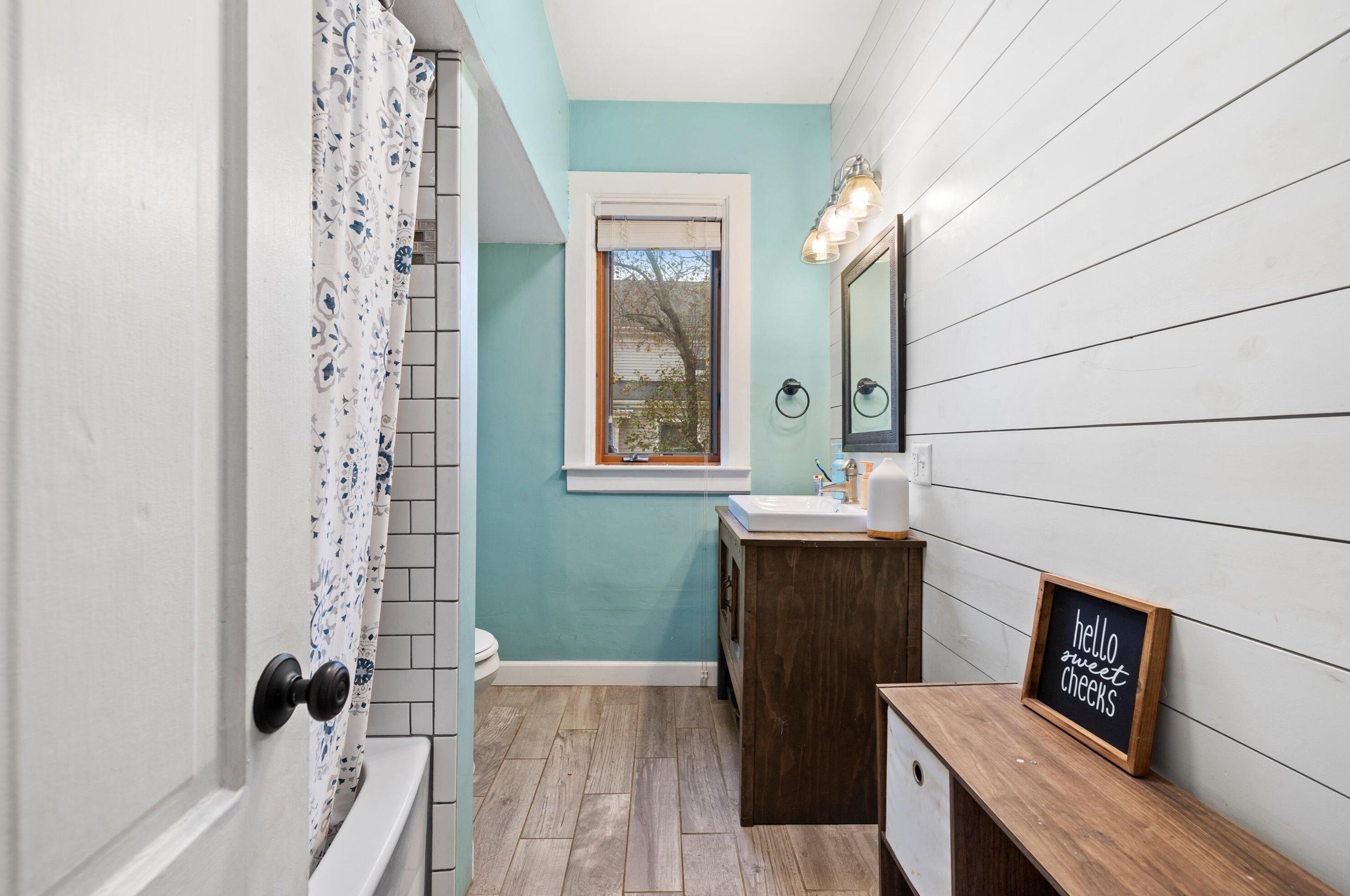 508 Mchenry St, Lyons WI  53105-2128 exterior
