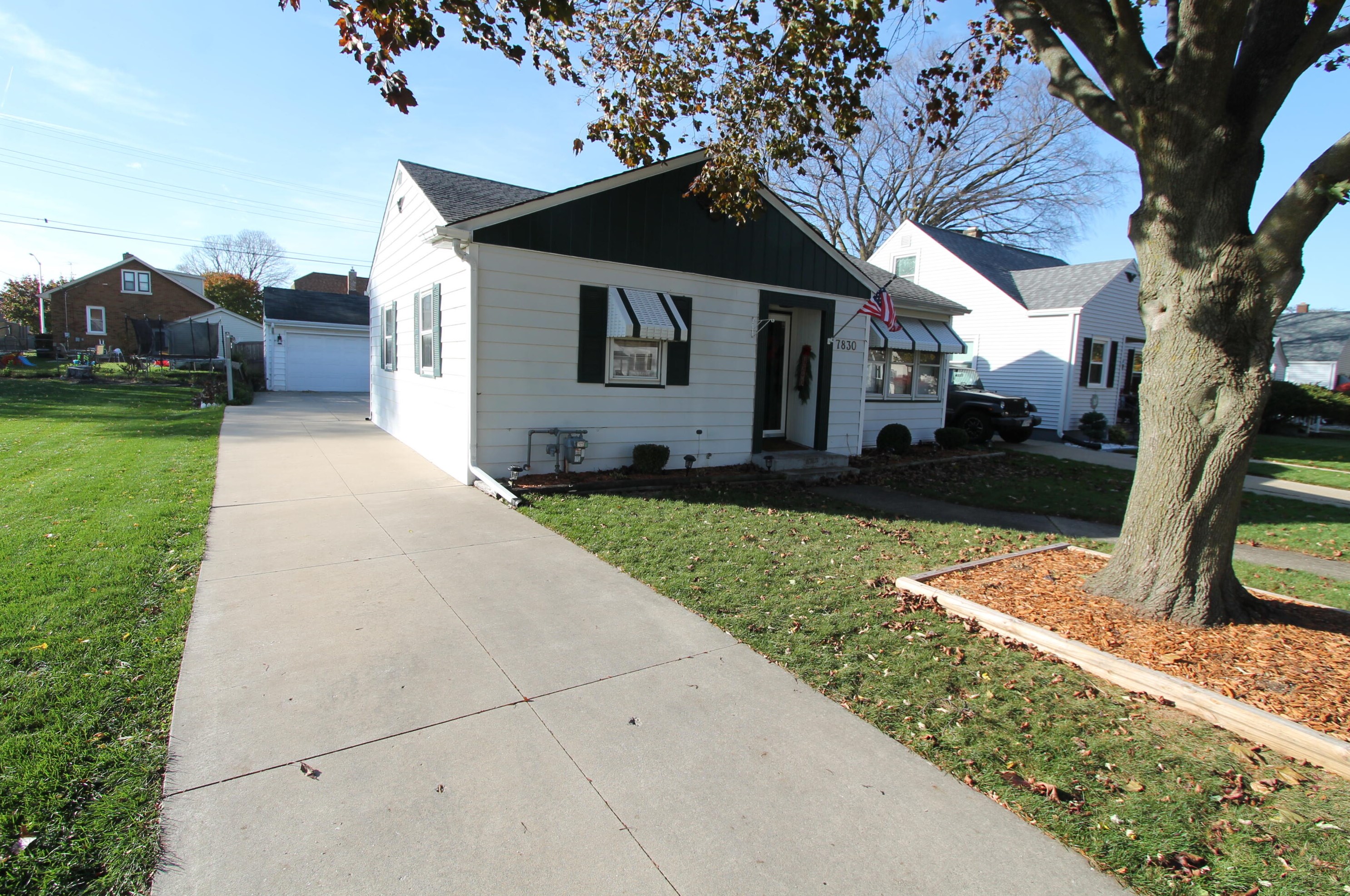 7830 21st Ave, Kenosha, WI 53143