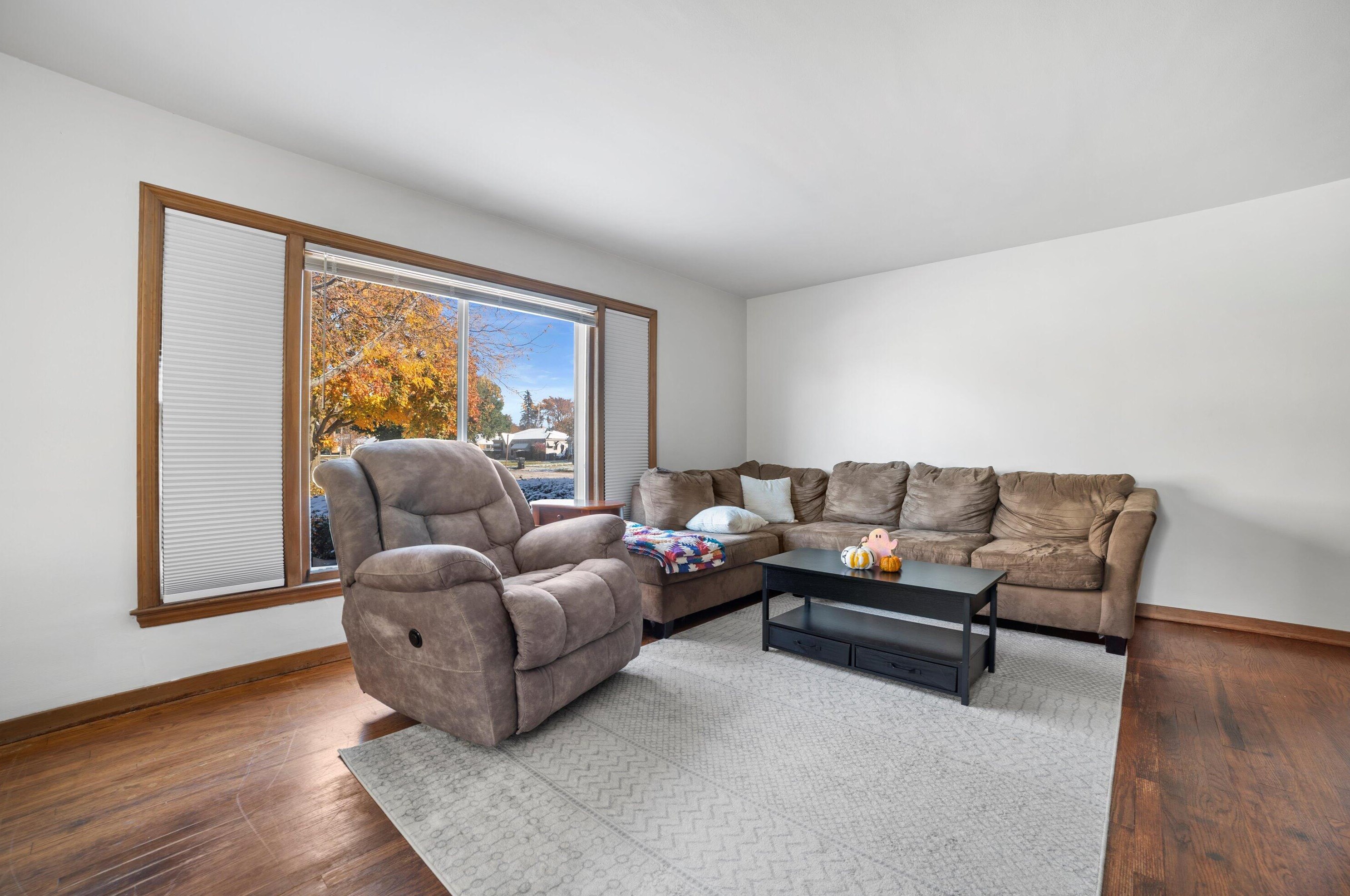 701 Lombard Ave, Racine, WI 53402