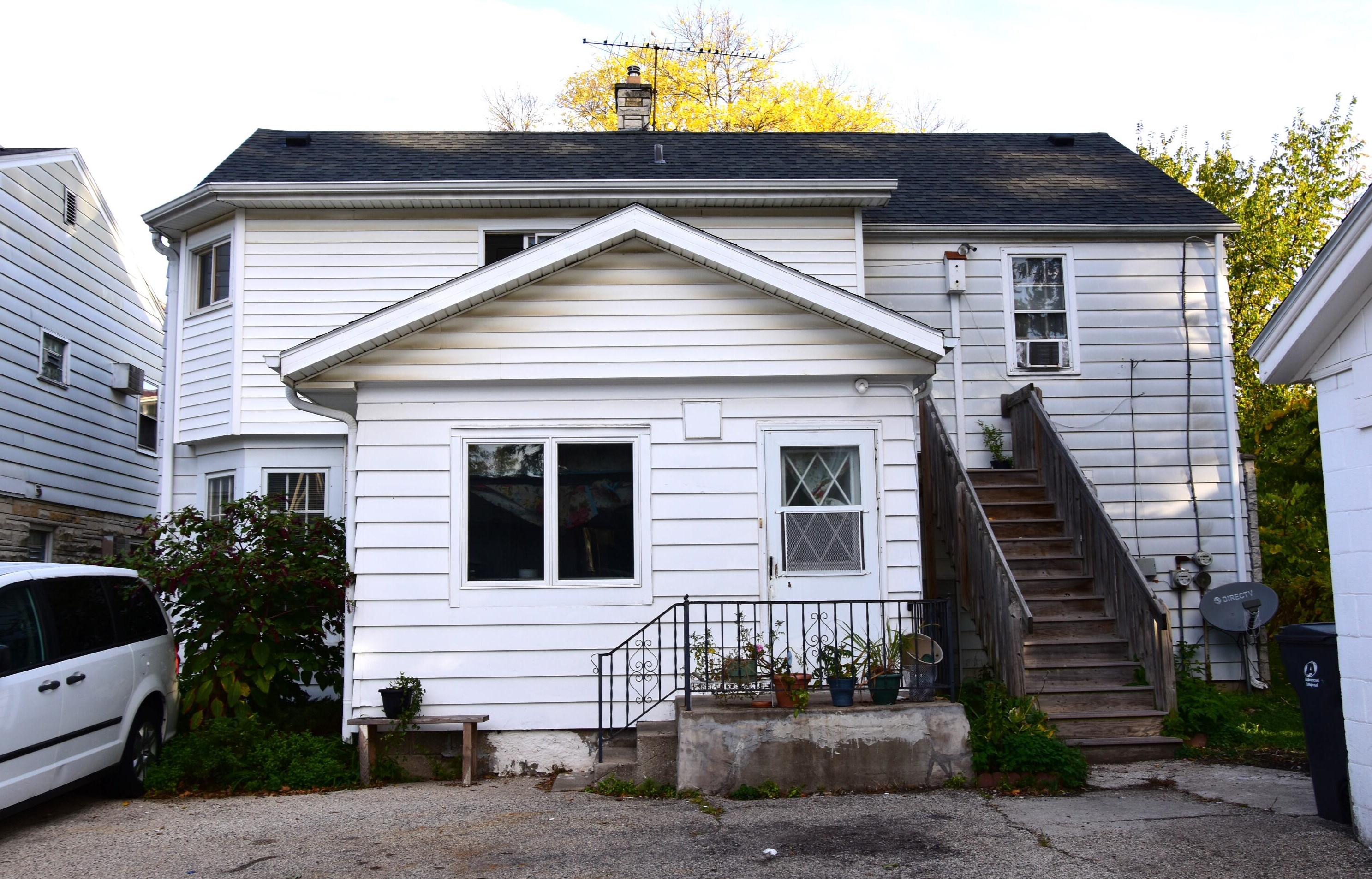 317 W College Ave #319, Waukesha, WI 53186