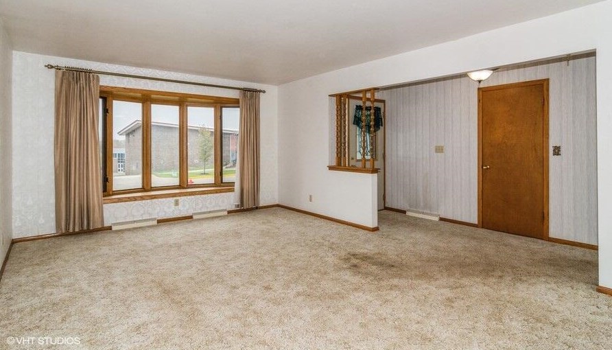 521 N Clark St, Mayville, WI 53050