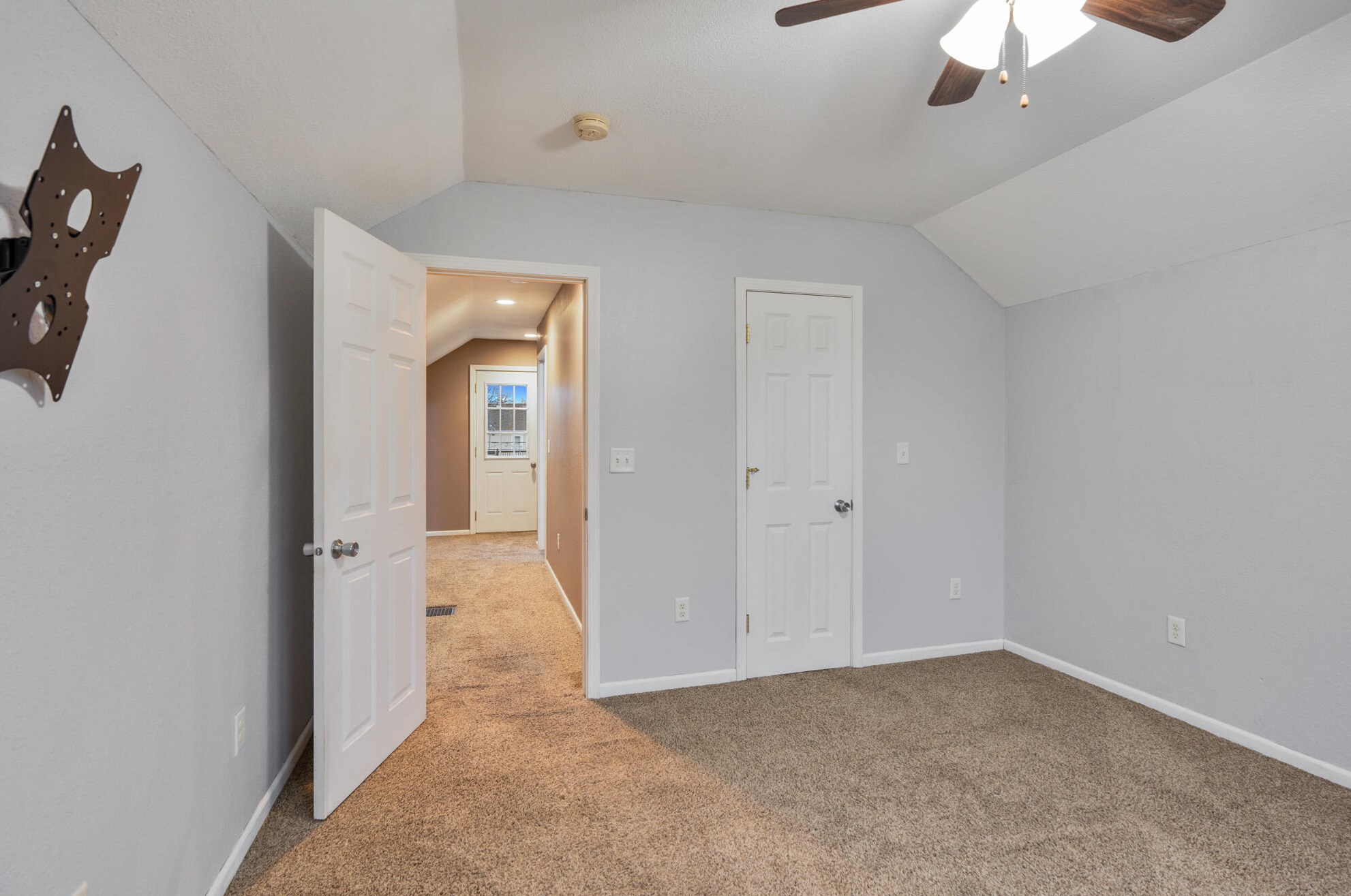 2531 Elizabeth St, Sheboygan WI  53083-4745 exterior