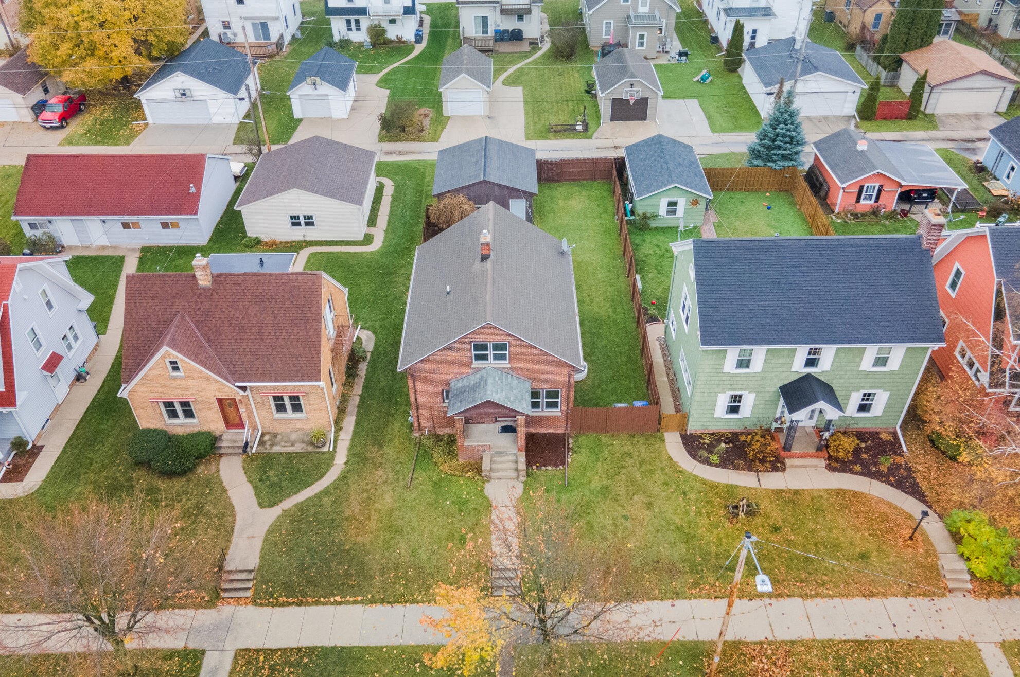 2531 Elizabeth St, Sheboygan WI  53083-4745 exterior