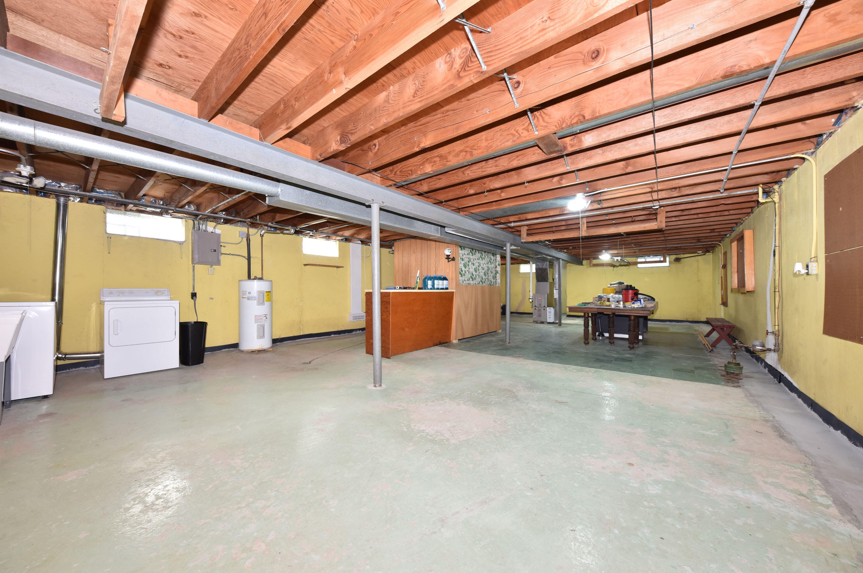 3677 Kimberly Ave, Cudahy WI  53110-3049 exterior