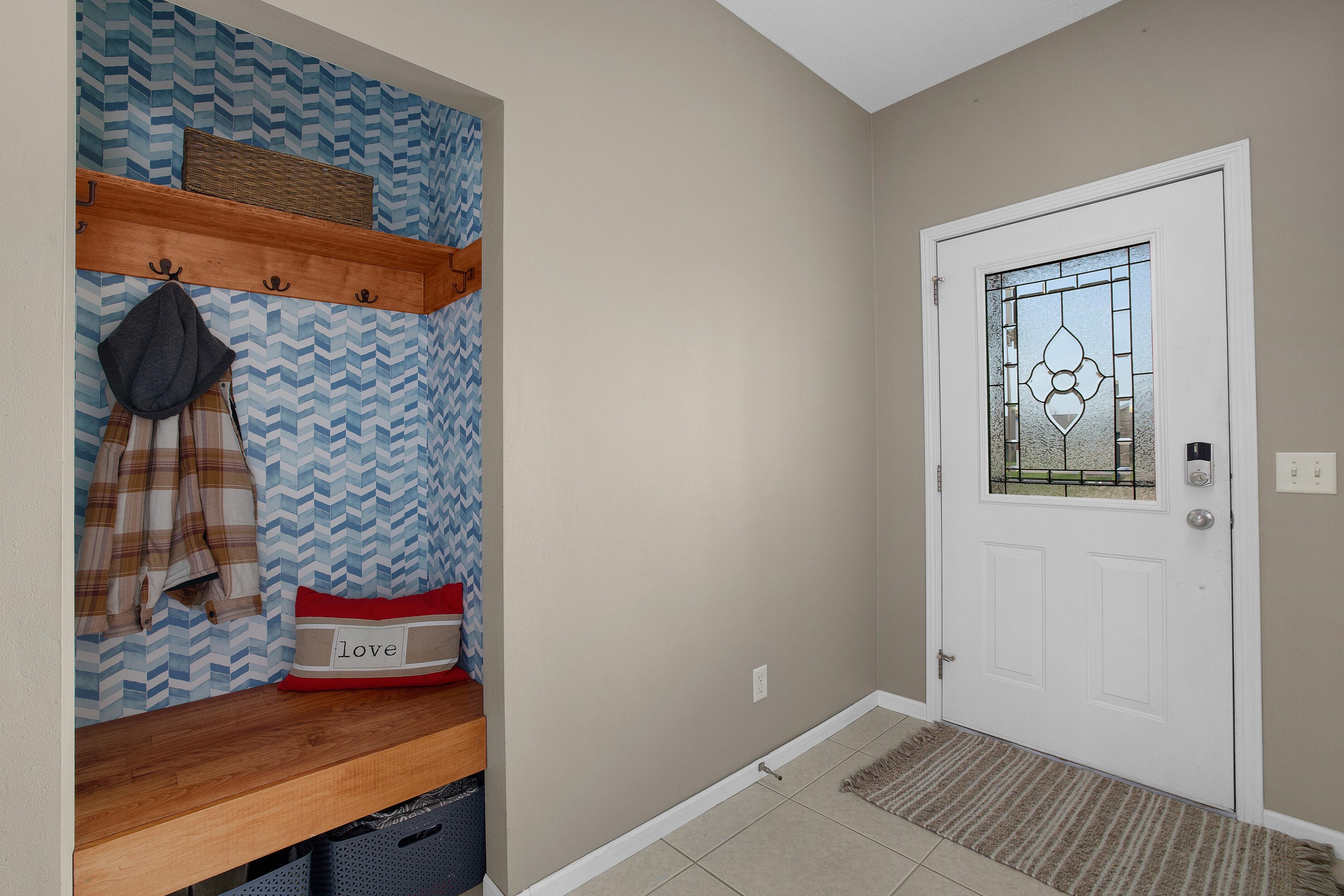 907 Saddlewood St, Holmen, WI 54636