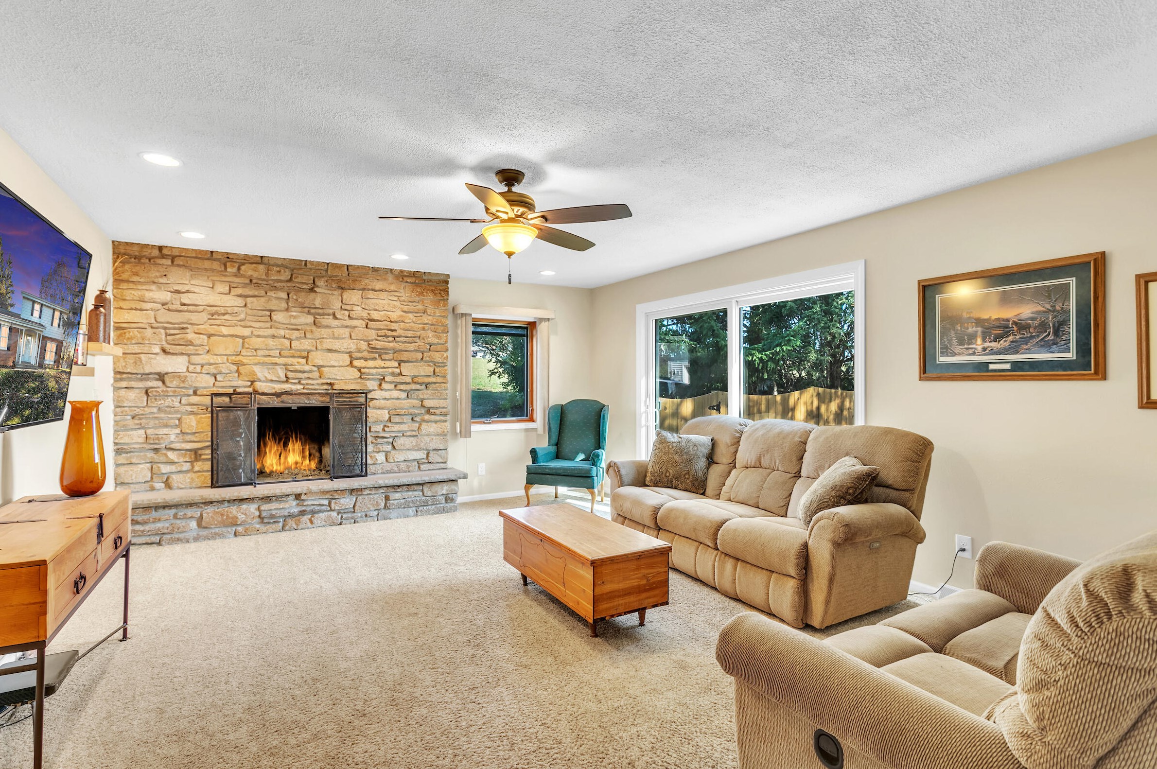 1103 Arrowhead Rd, Grafton, WI 53024-9402