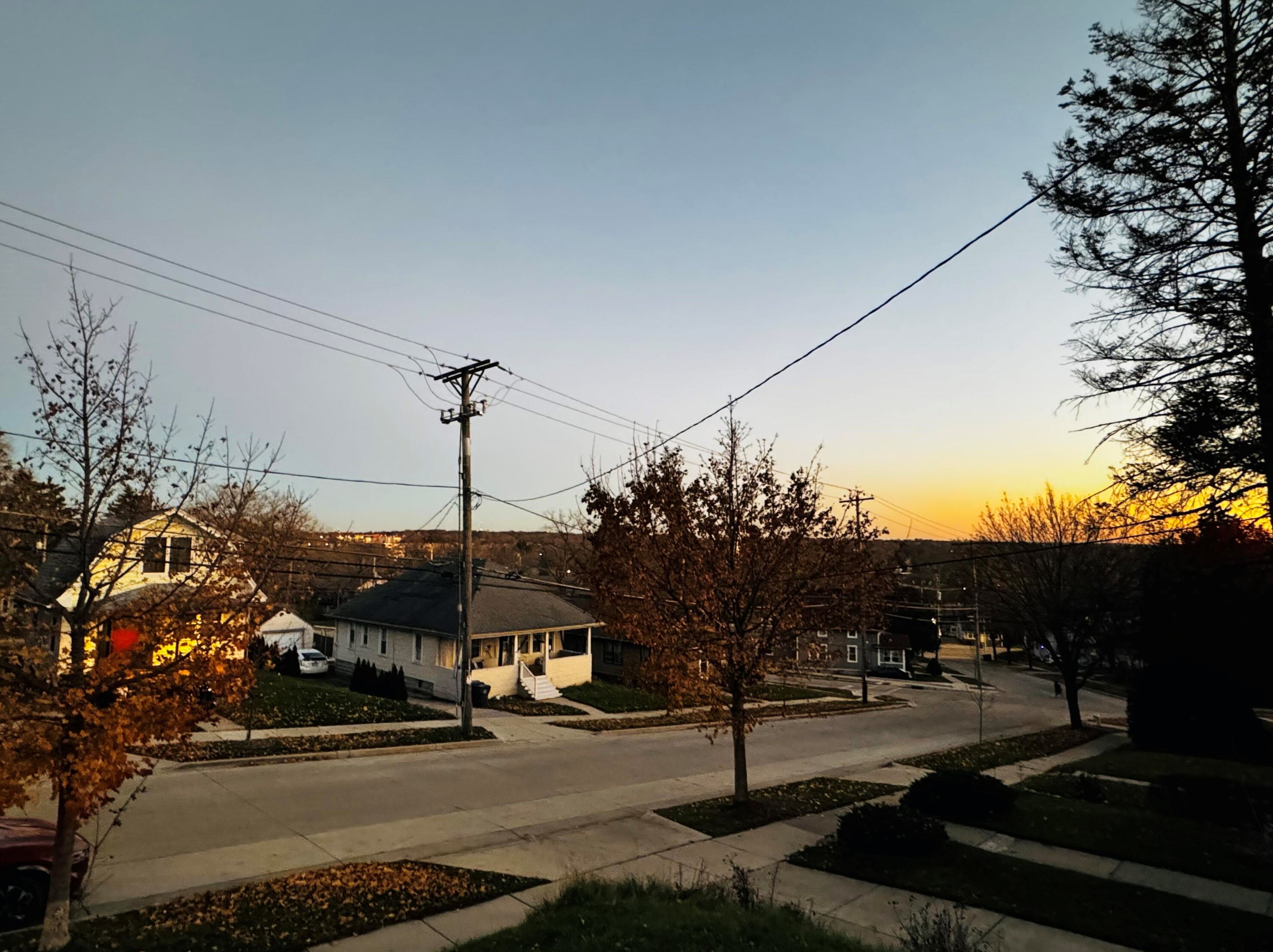 418 Fairview Ave, Waukesha, WI 53188