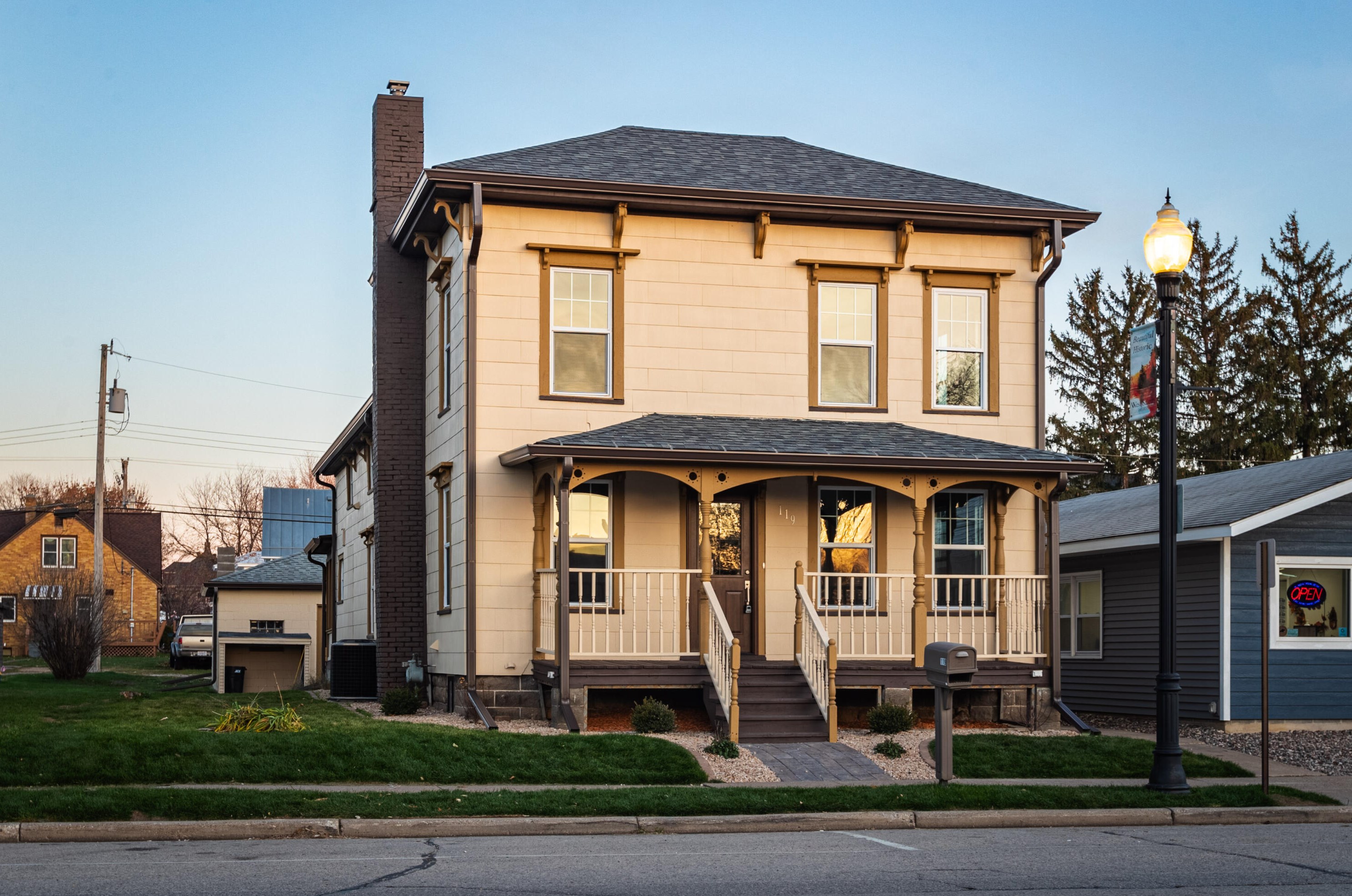 119 Leonard St, West Salem, WI 54669
