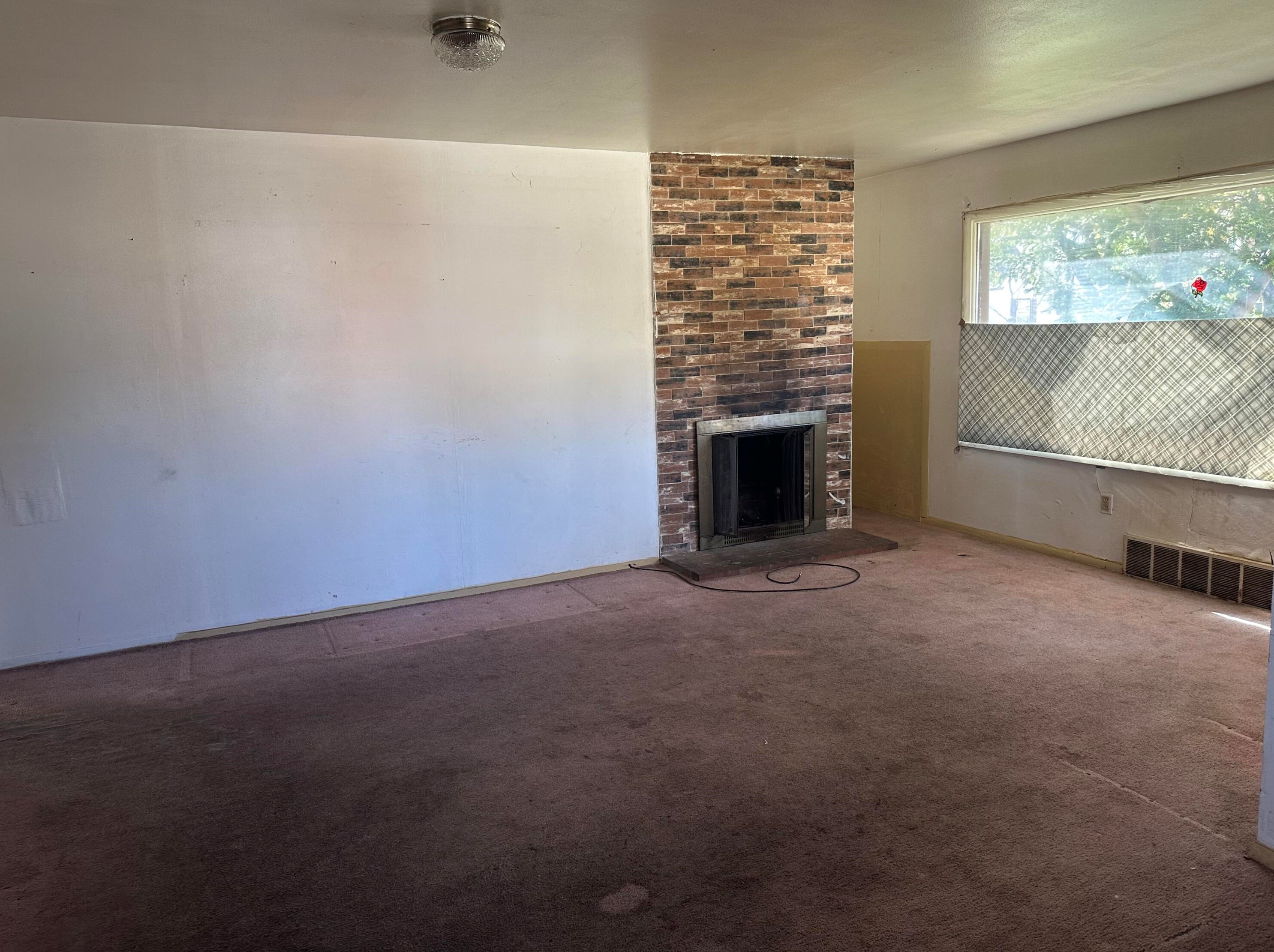 4072 N 45th St, Milwaukee, WI 53216