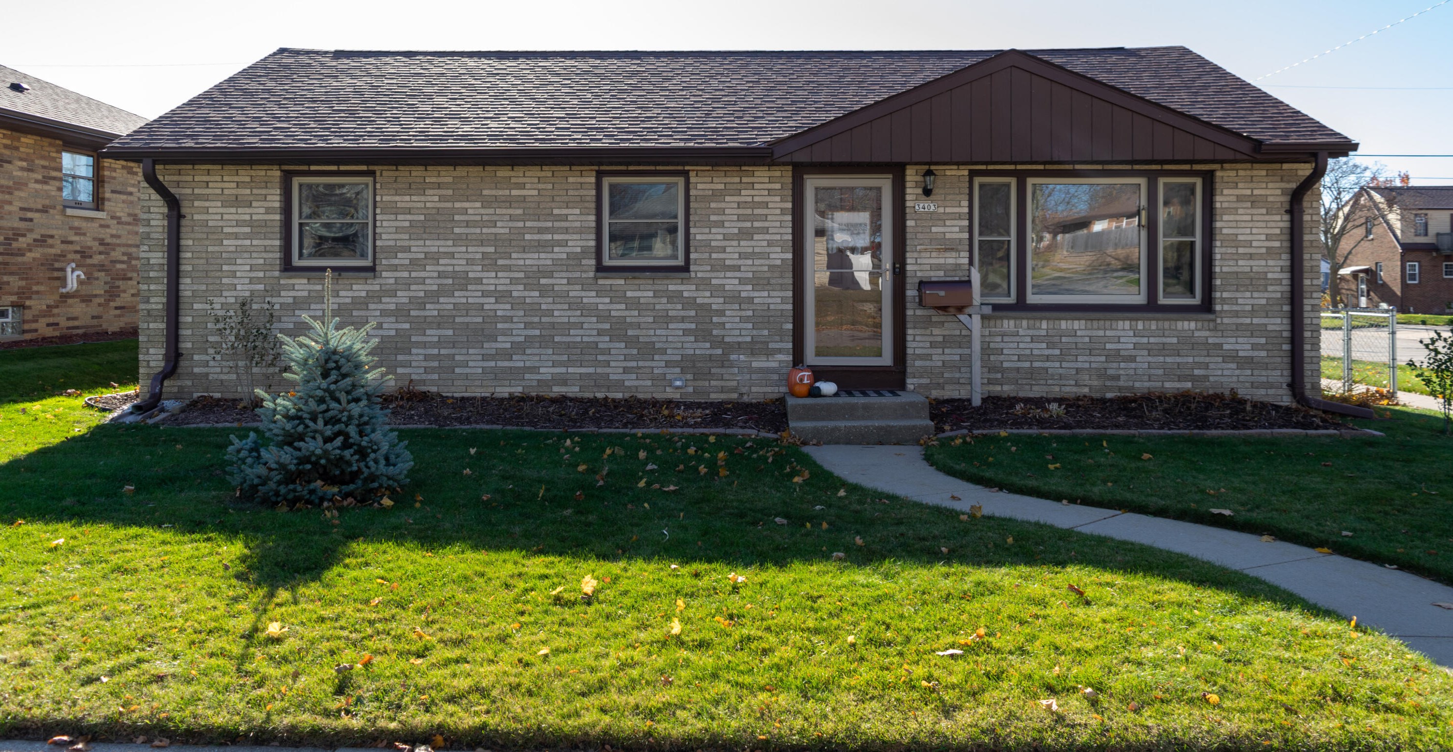 3403 Bottsford Ave, Cudahy, WI 53110-1023