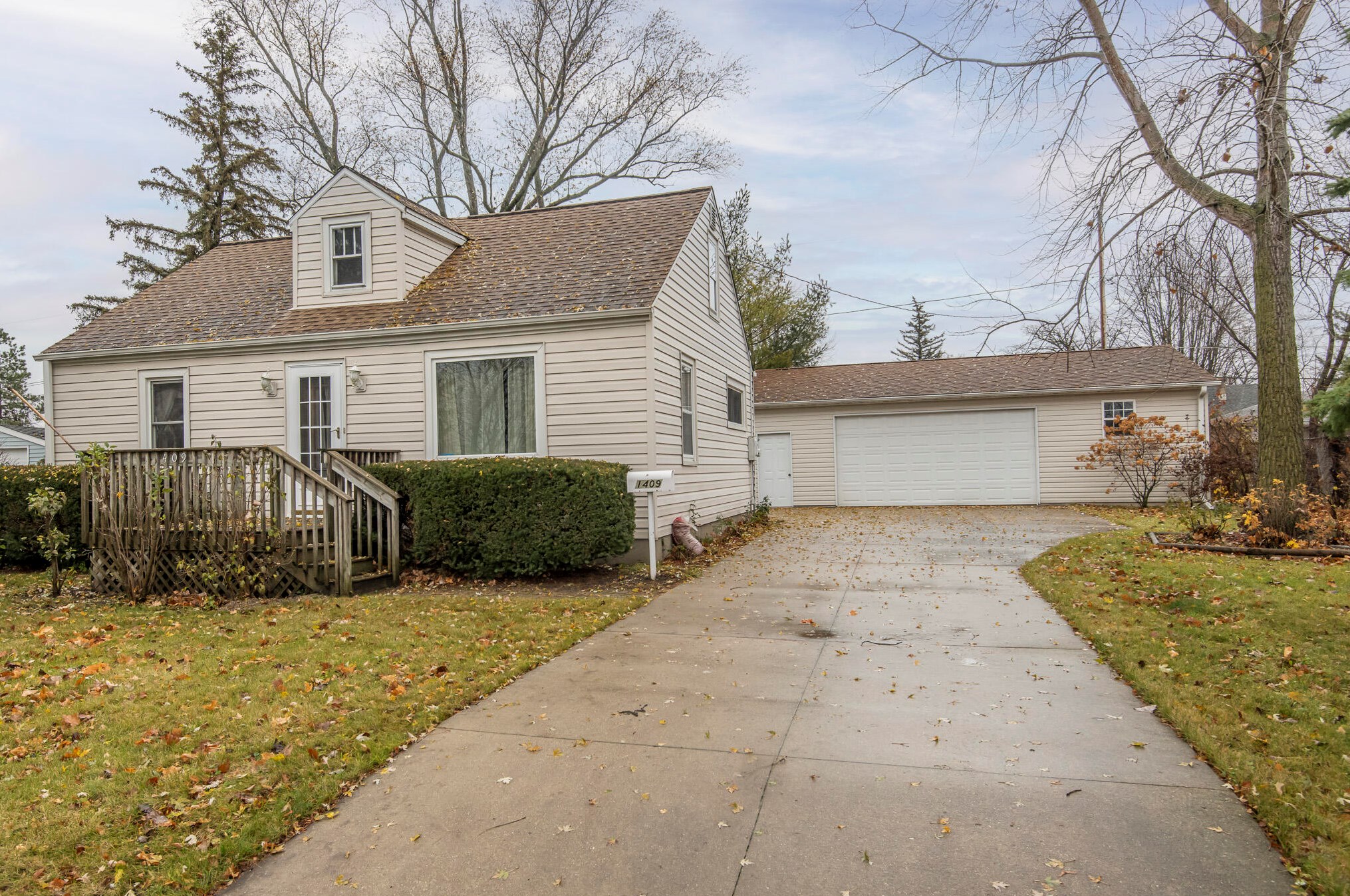 1409 High St, Union Grove, WI 53182