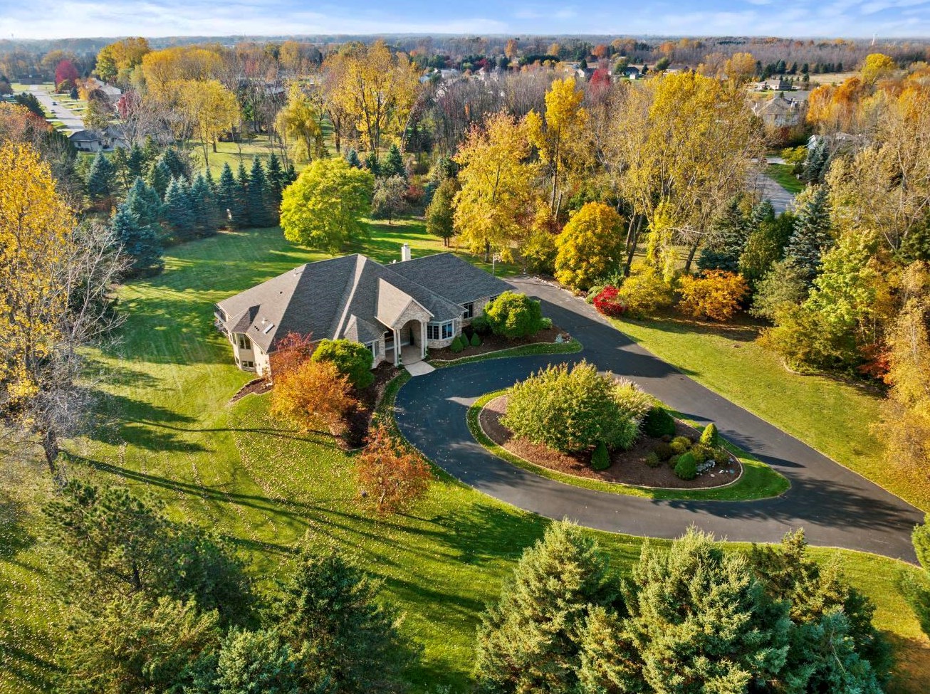 5028 Baronwood Way, Sheboygan, WI 53083-1924