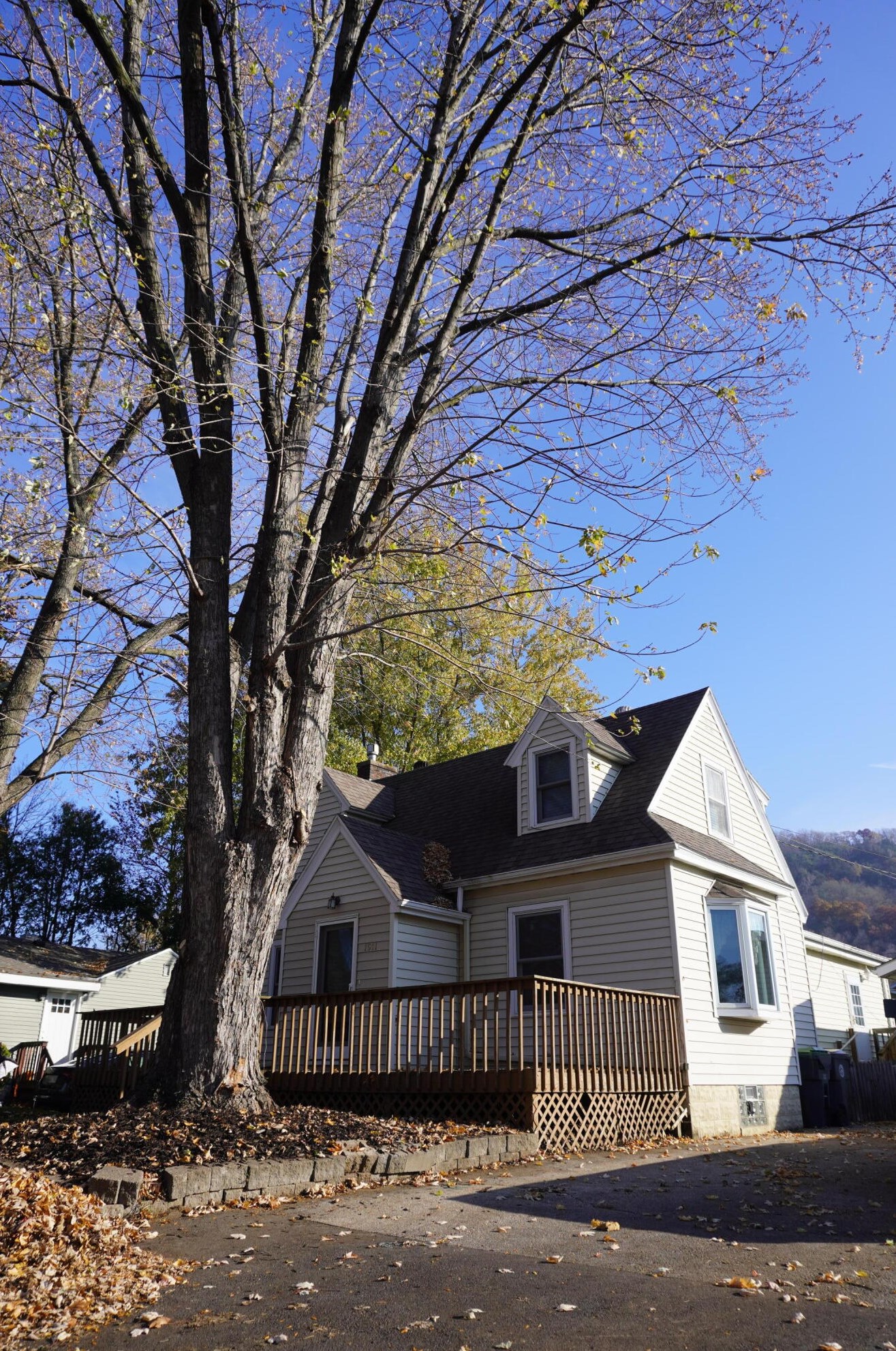 1911 29th St, La Crosse, WI 54601