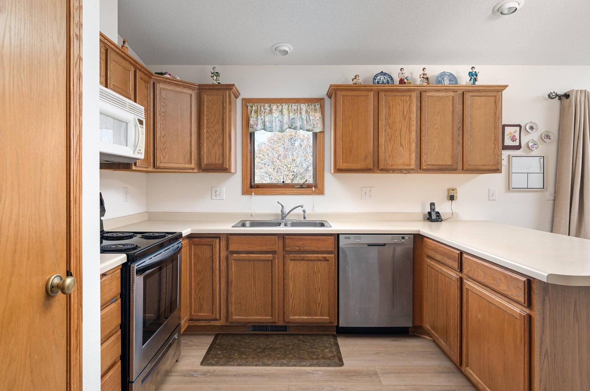 908 Conner St, Viroqua WI  54665-1078 exterior