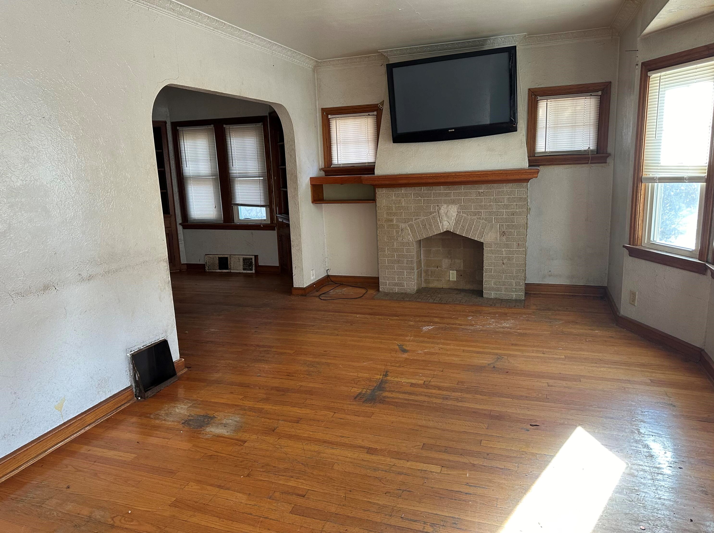 3888 N 41st St, Milwaukee, WI 53216