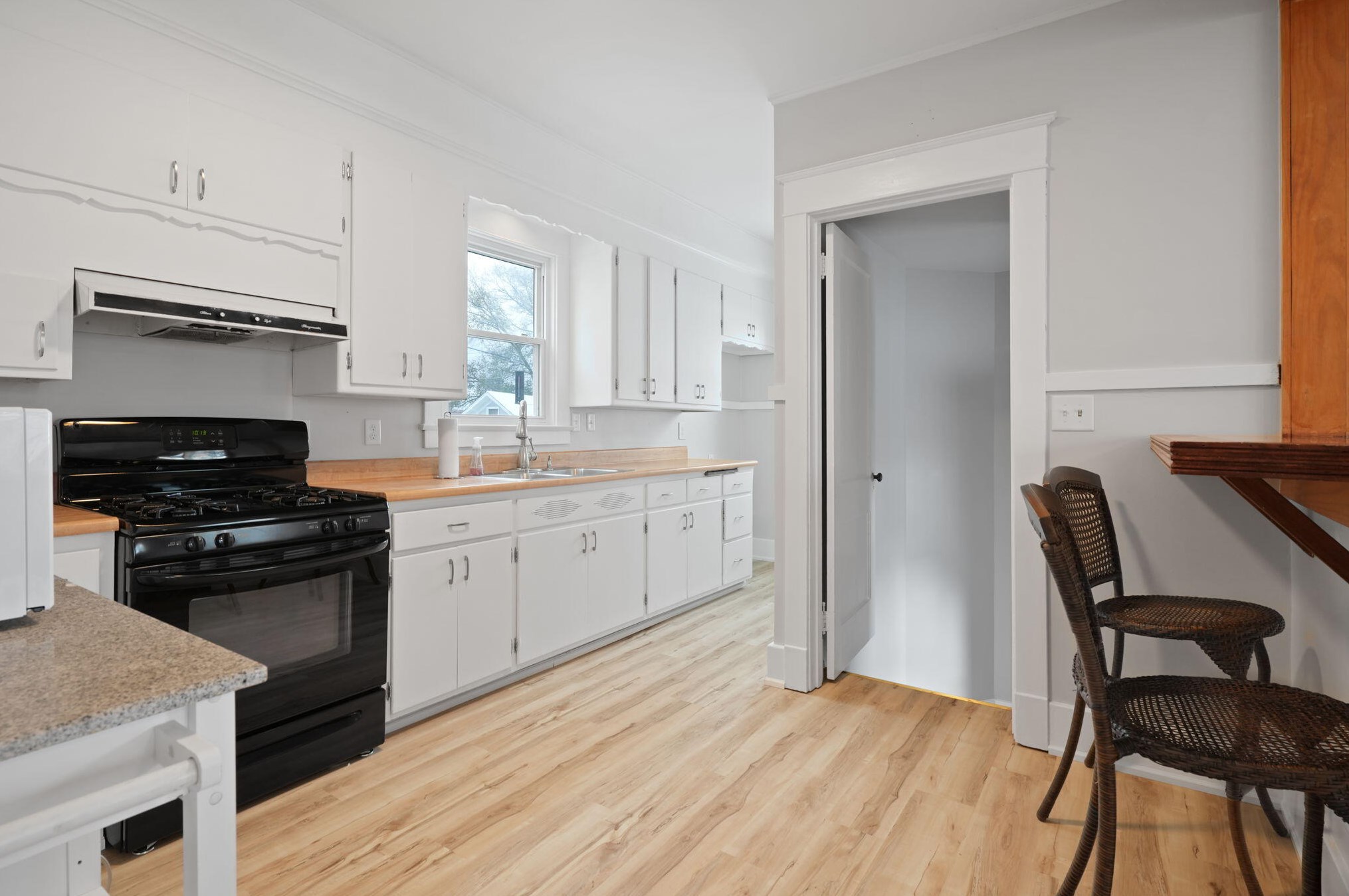 1241 Blaine Ave, Racine WI 53405-2912 exterior